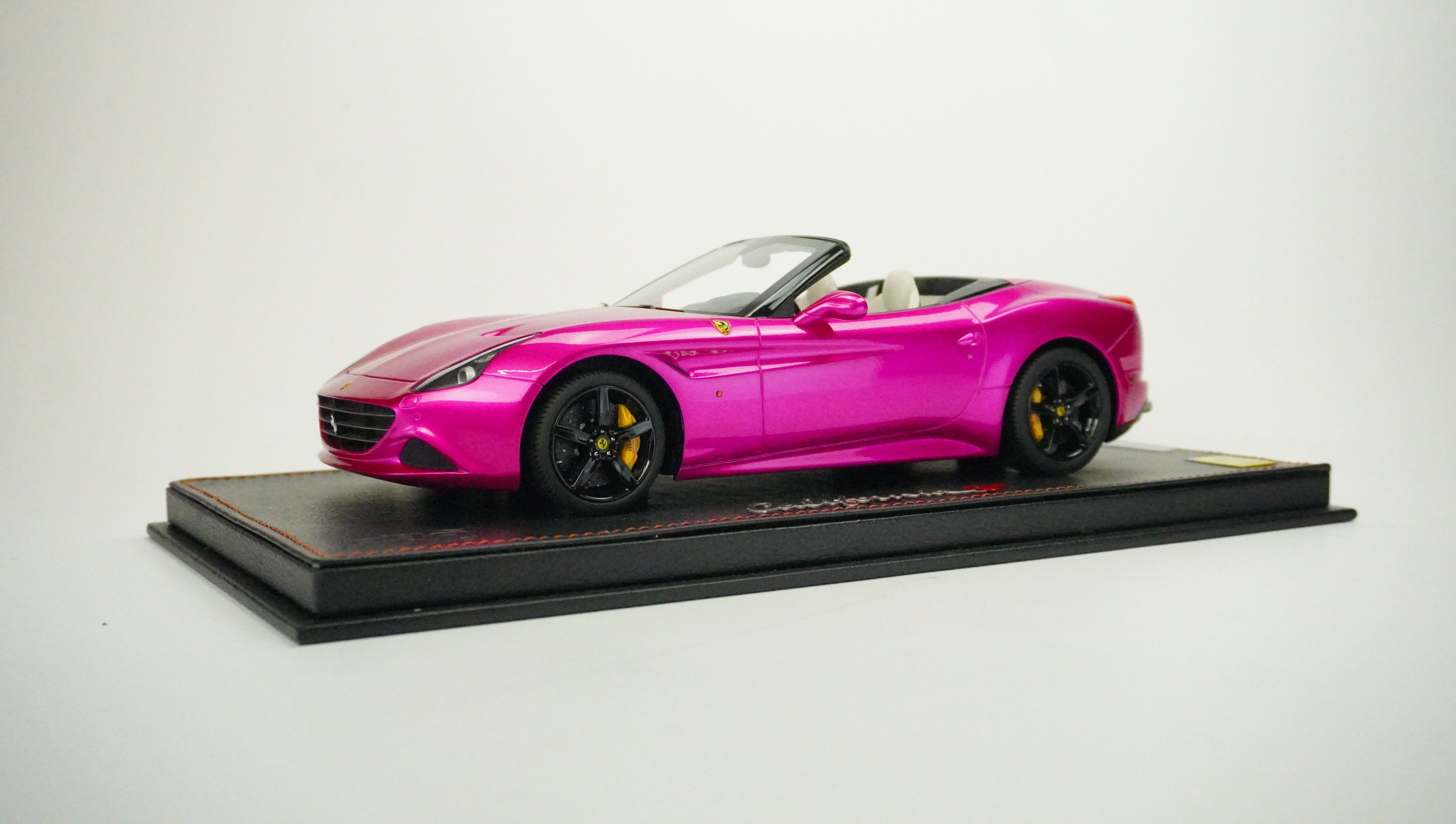 Ferrari California T Convertible Limited (incl. Showcase) 1:18