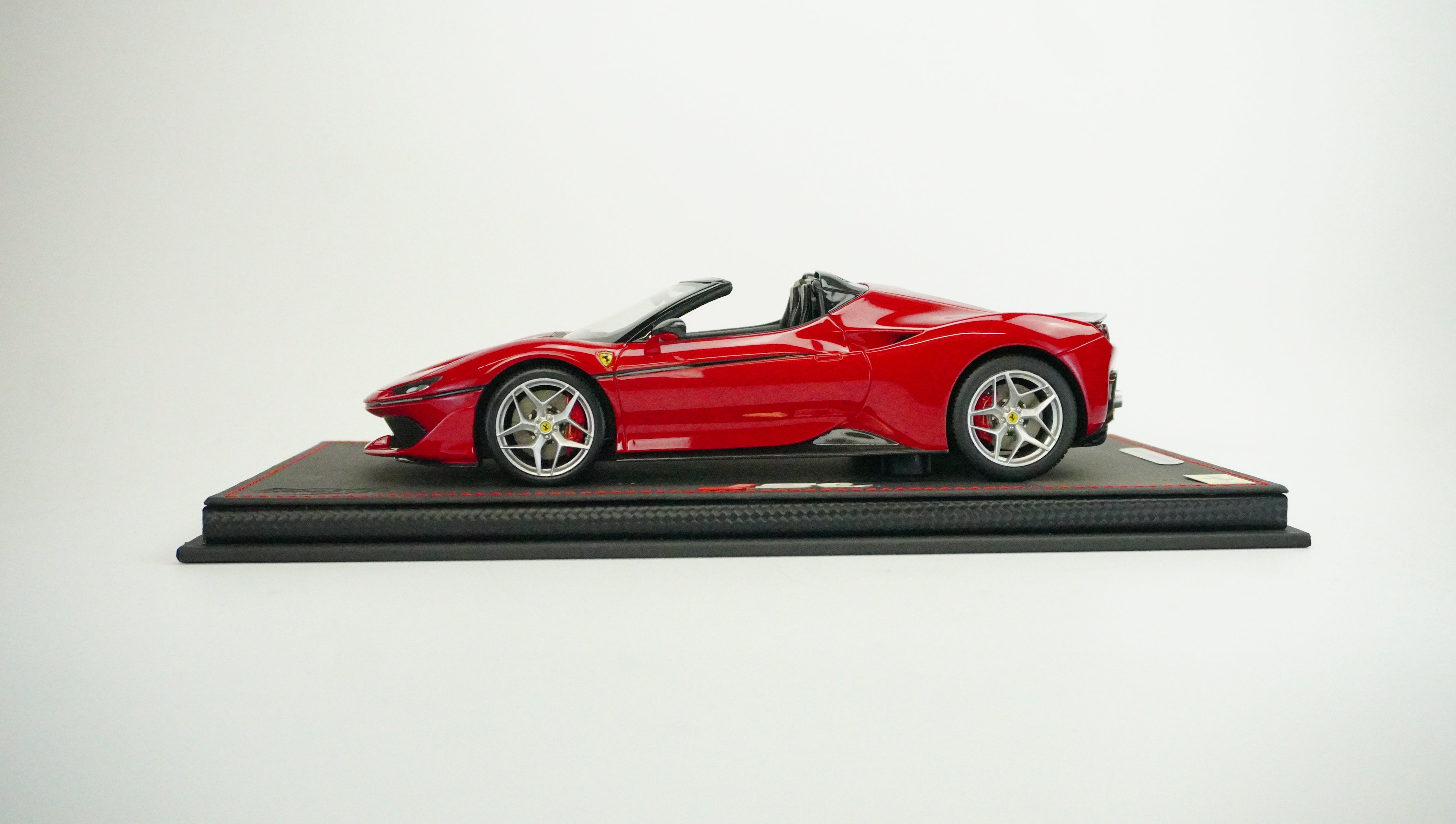 Ferrari J50 Spider Limited (without box) 2016 1:18