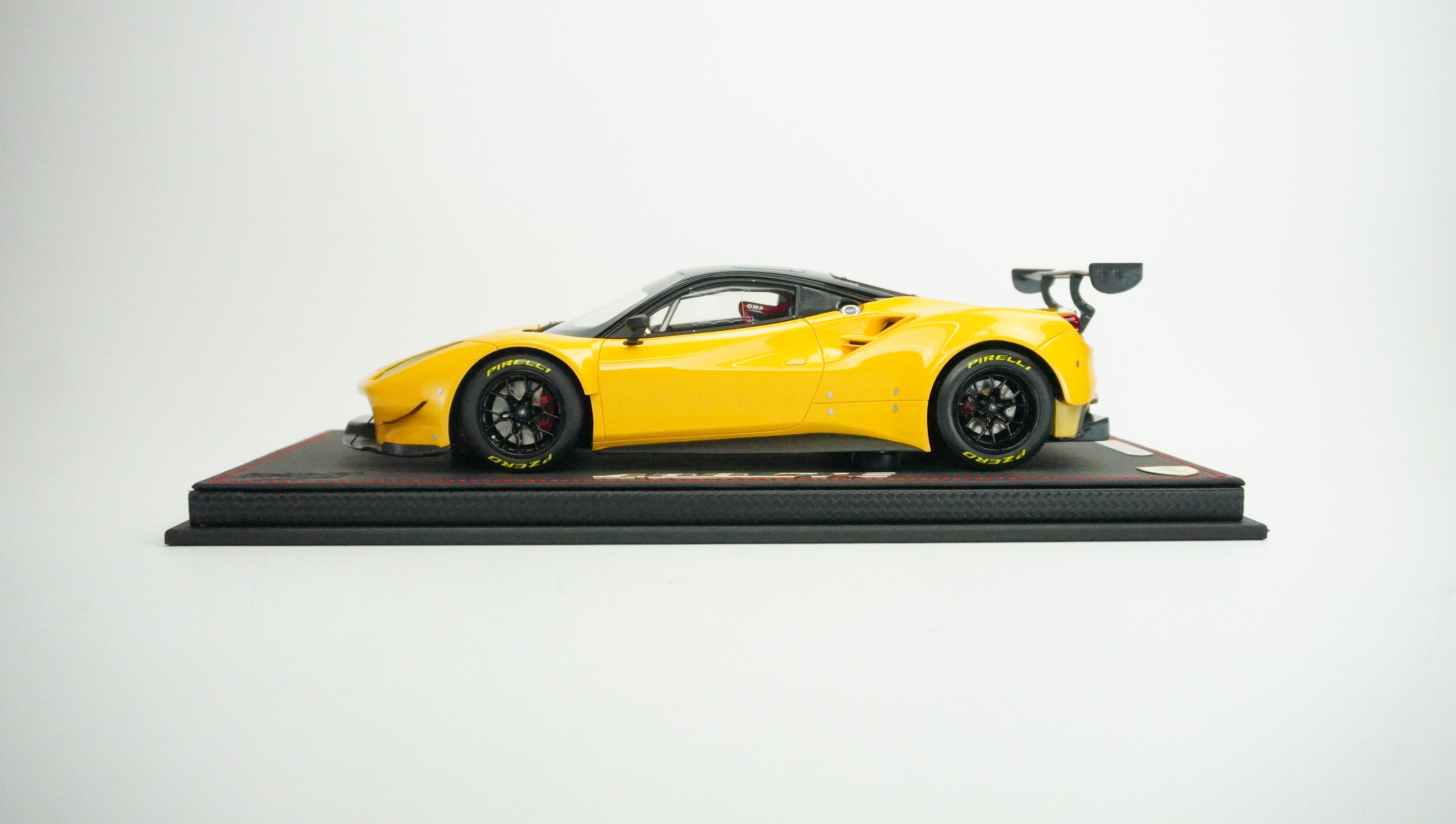 Ferrari 488 GTE Limited 2015 1:18