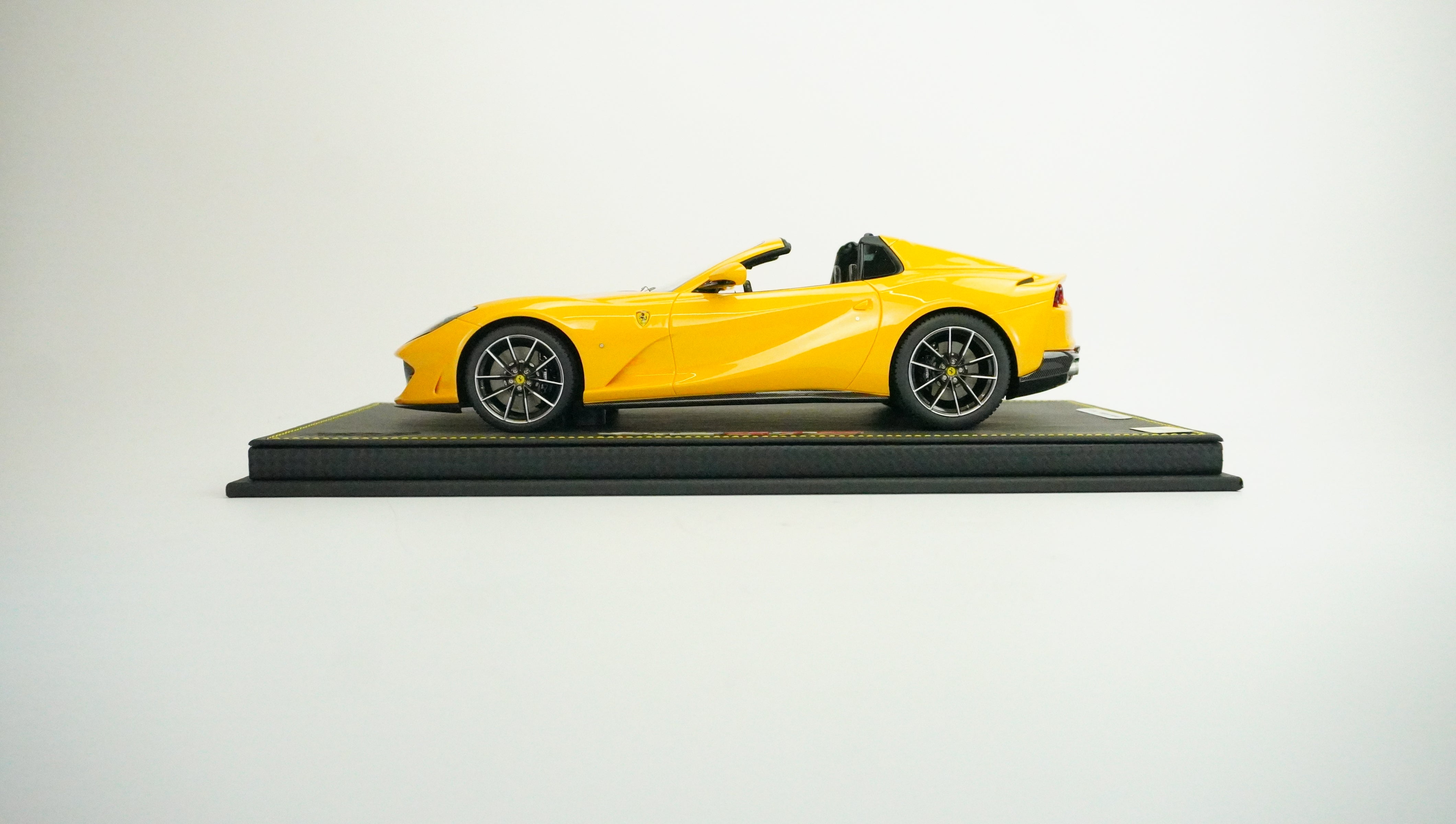 Ferrari 812 GTS Spider Limited (incl. Showcase) 2019 1:18
