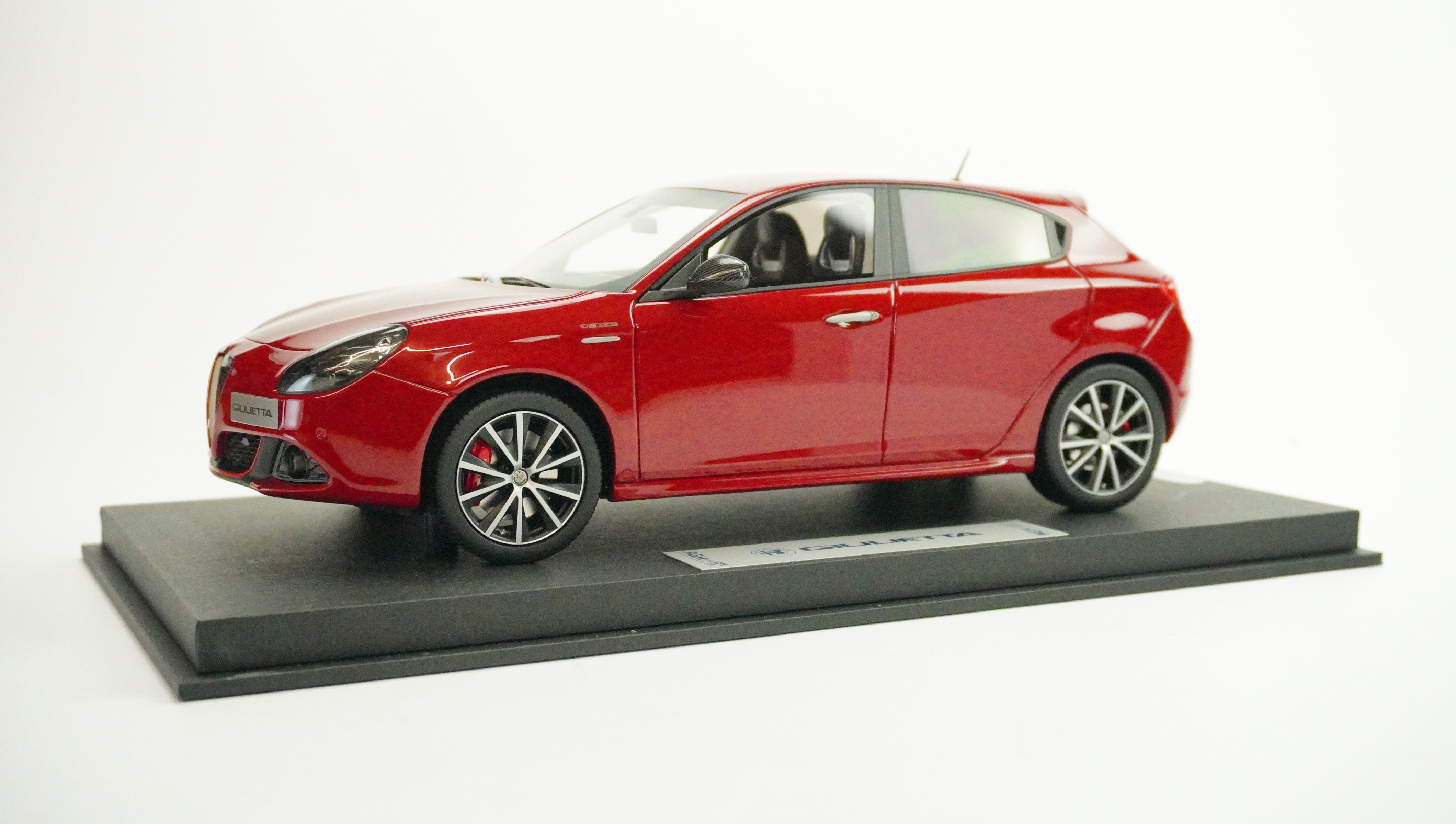 Alfa Romeo Giulietta Veloce Limited (without box) 2018 1:18