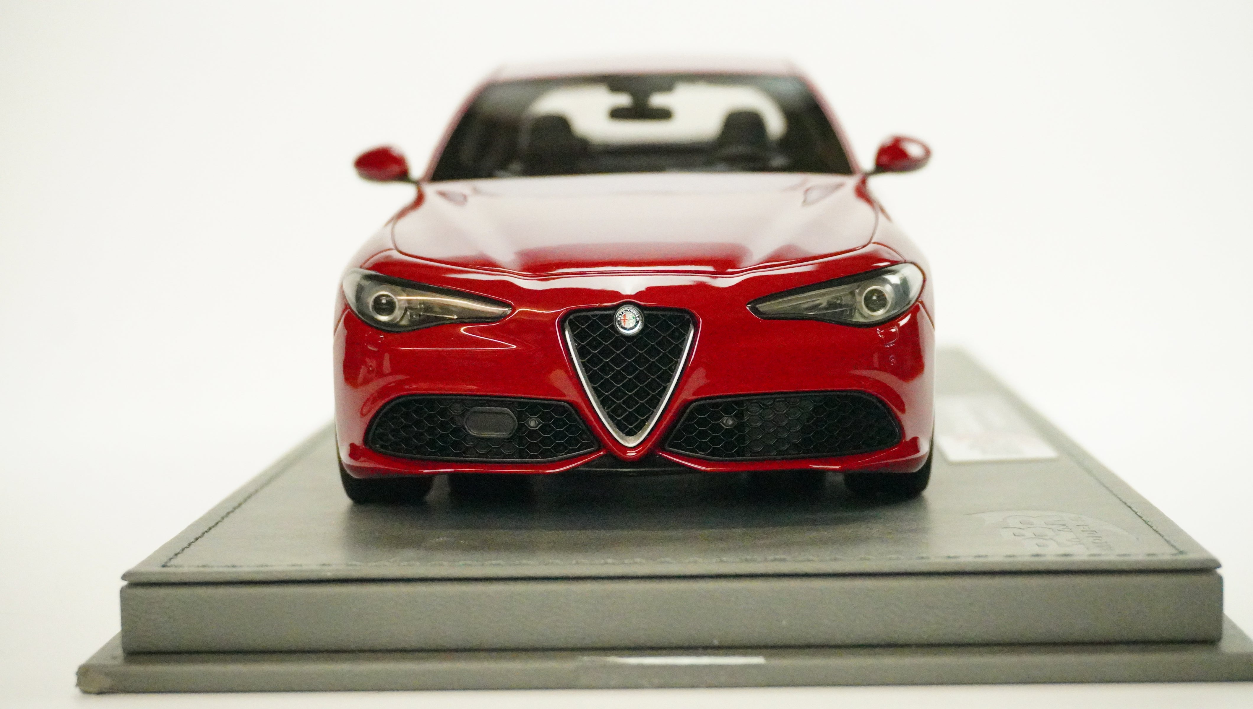 Alfa Romeo Giulia Veloce Limited (incl. Showcase) 2016 1:18