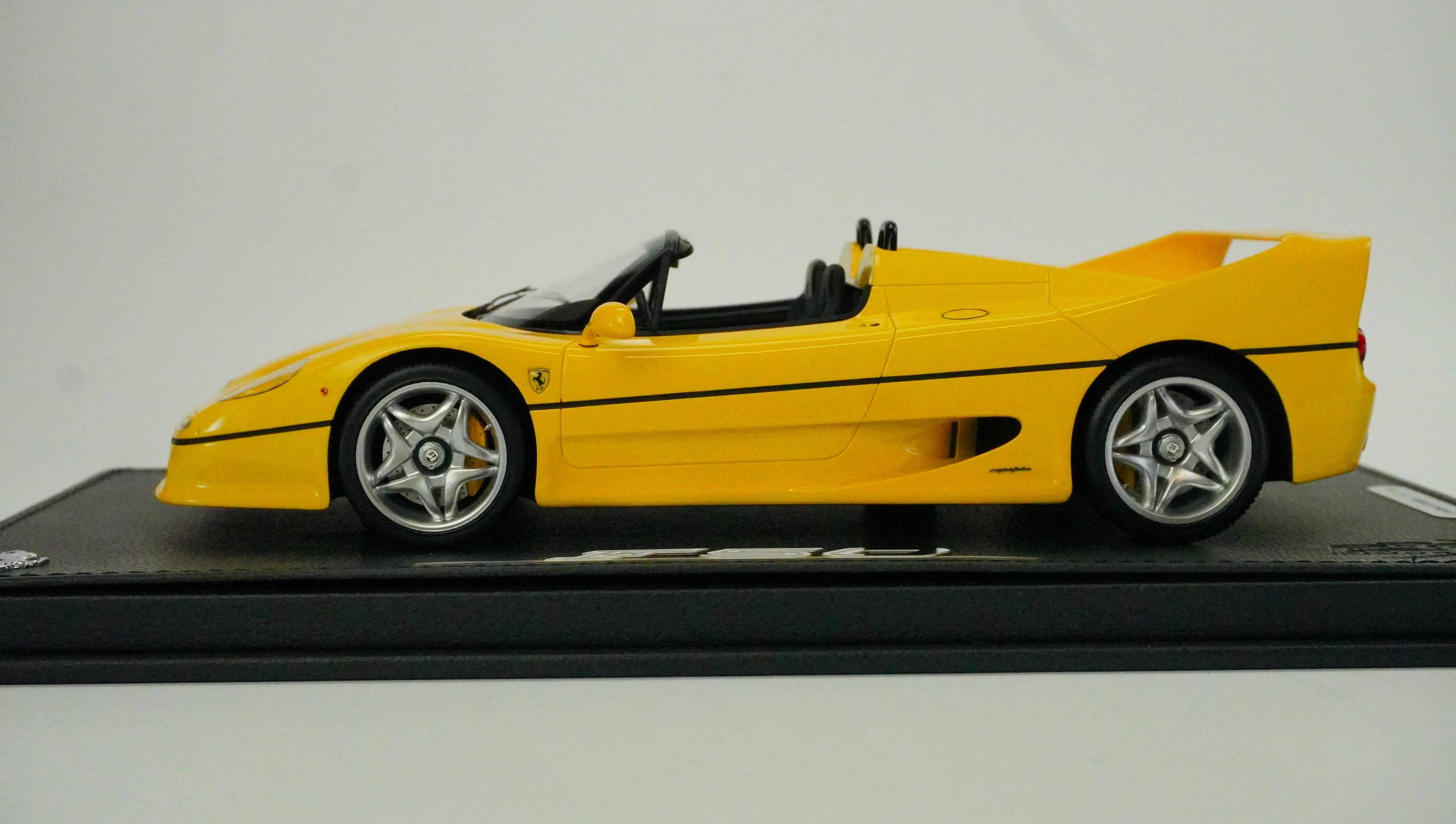Ferrari F50 Spider Limited (incl. Showcase) 1995 1:18