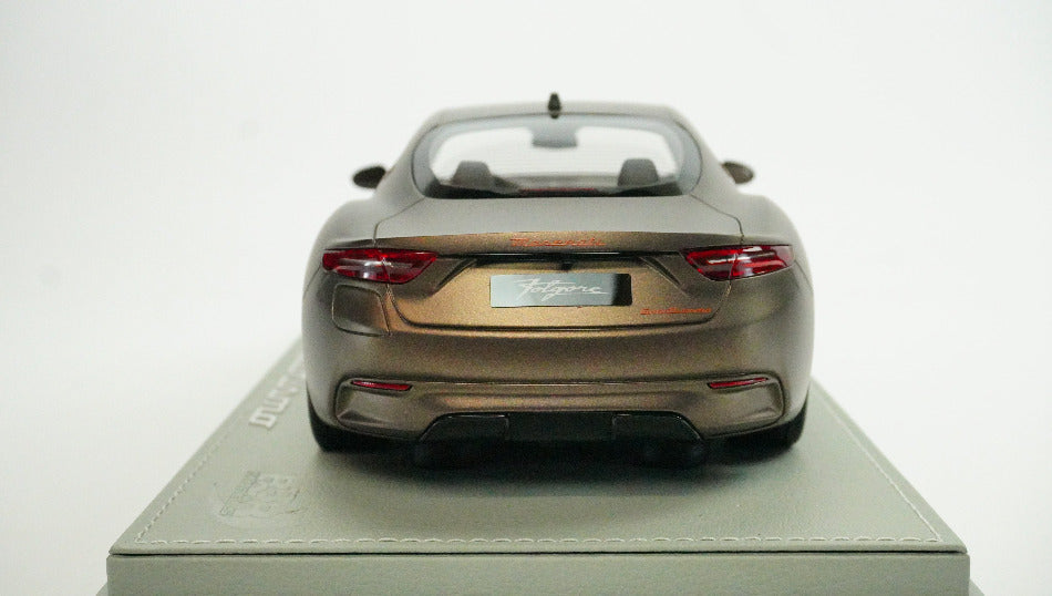 Maserati Granturismo Trofeo Coupé (incl. Showcase) 2023 1:18