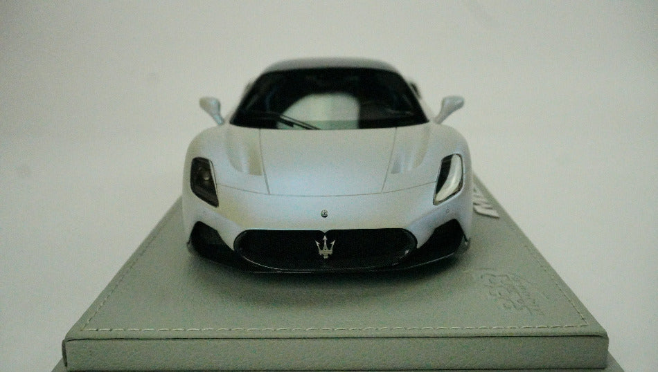 Maserati Sammler Modelcarshop 2020 1:18