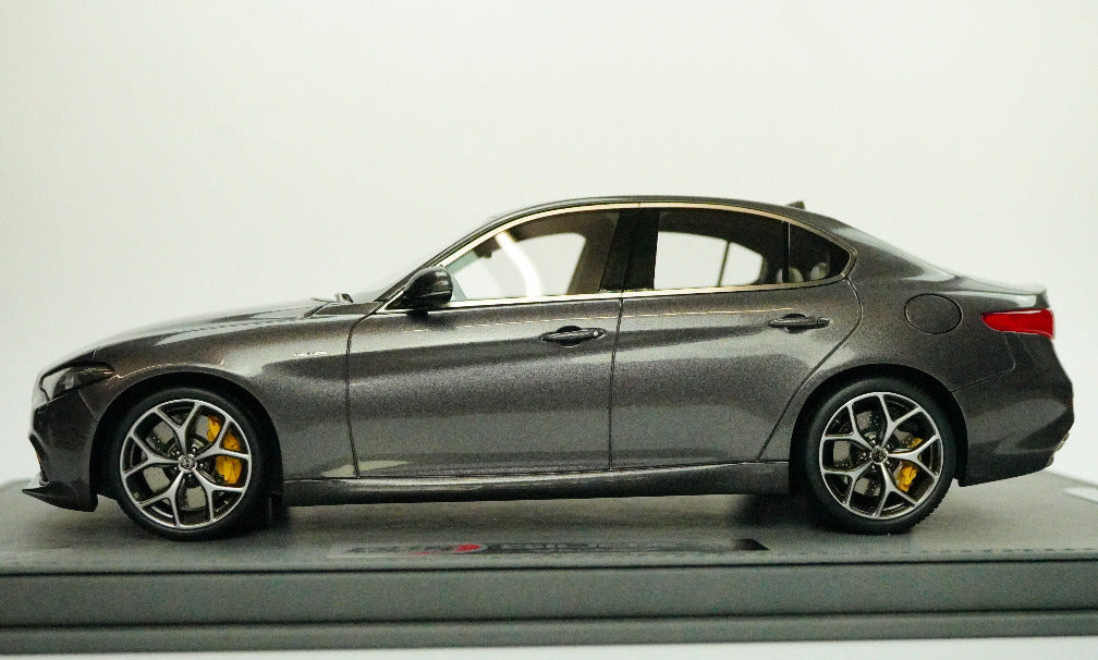 Automodelle Sammler  1:18 Modelcarshop Top