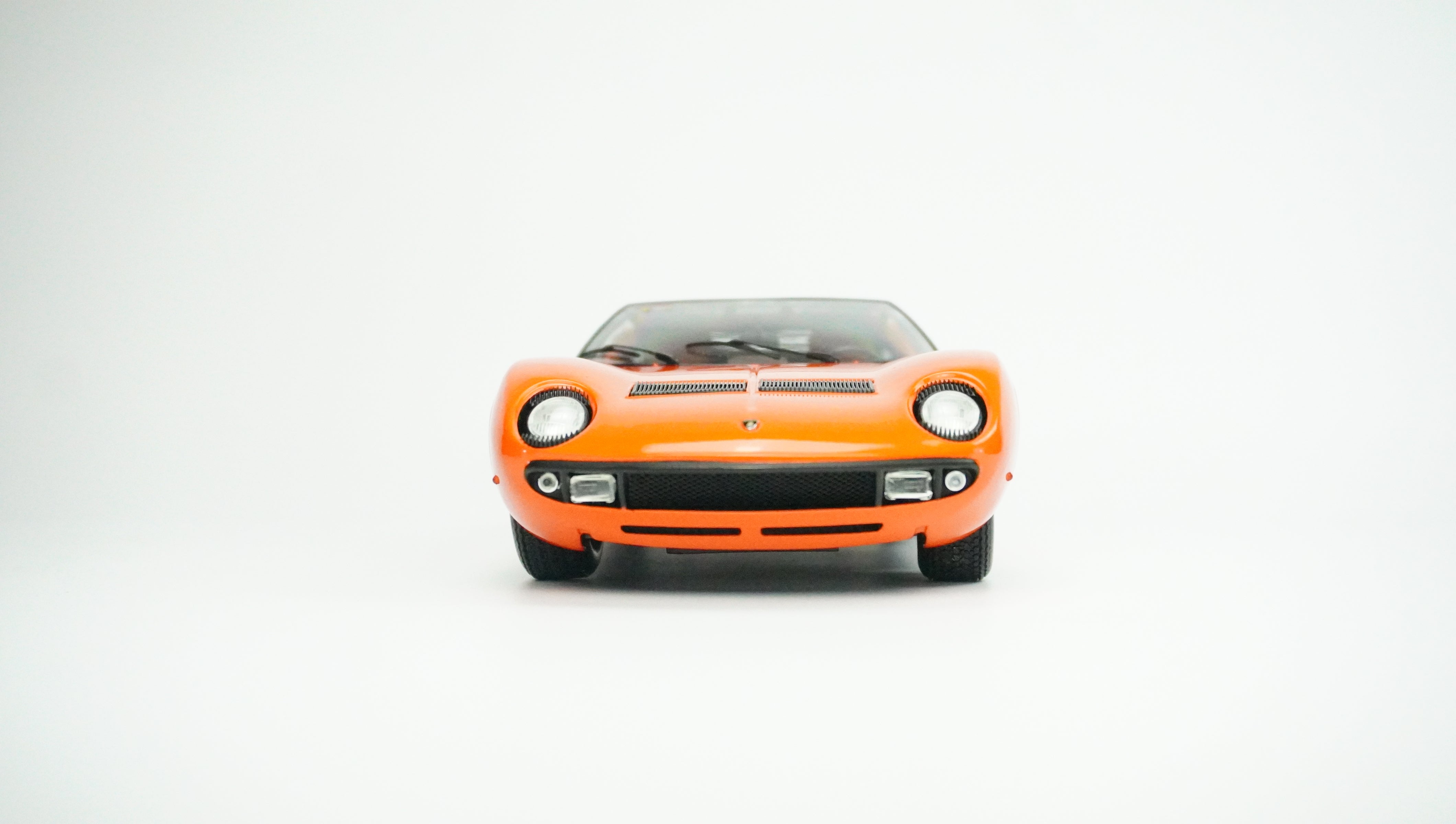 Lamborghini Miura P400 1968 1:18