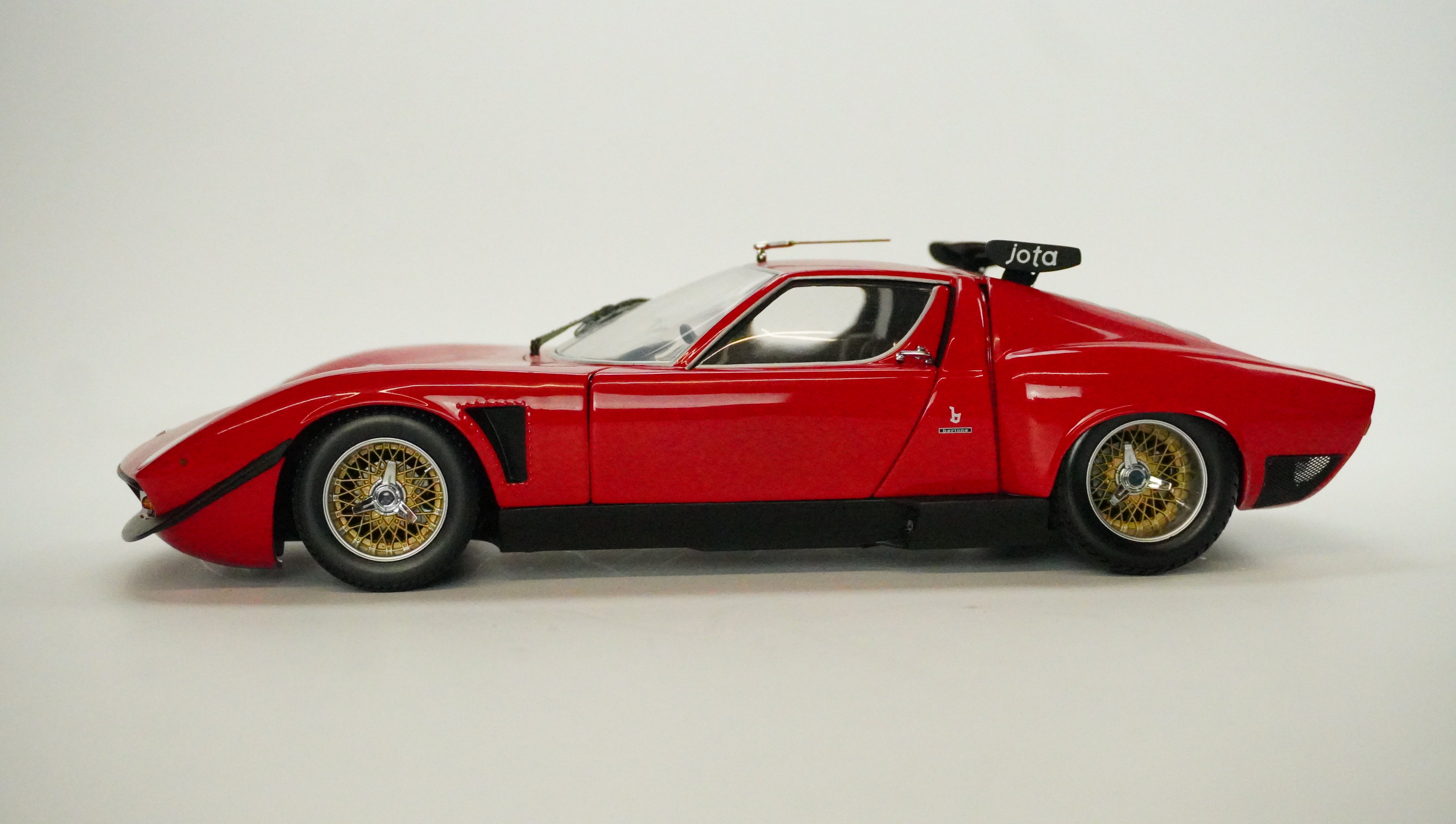 Lamborghini Jota SVR 1:18