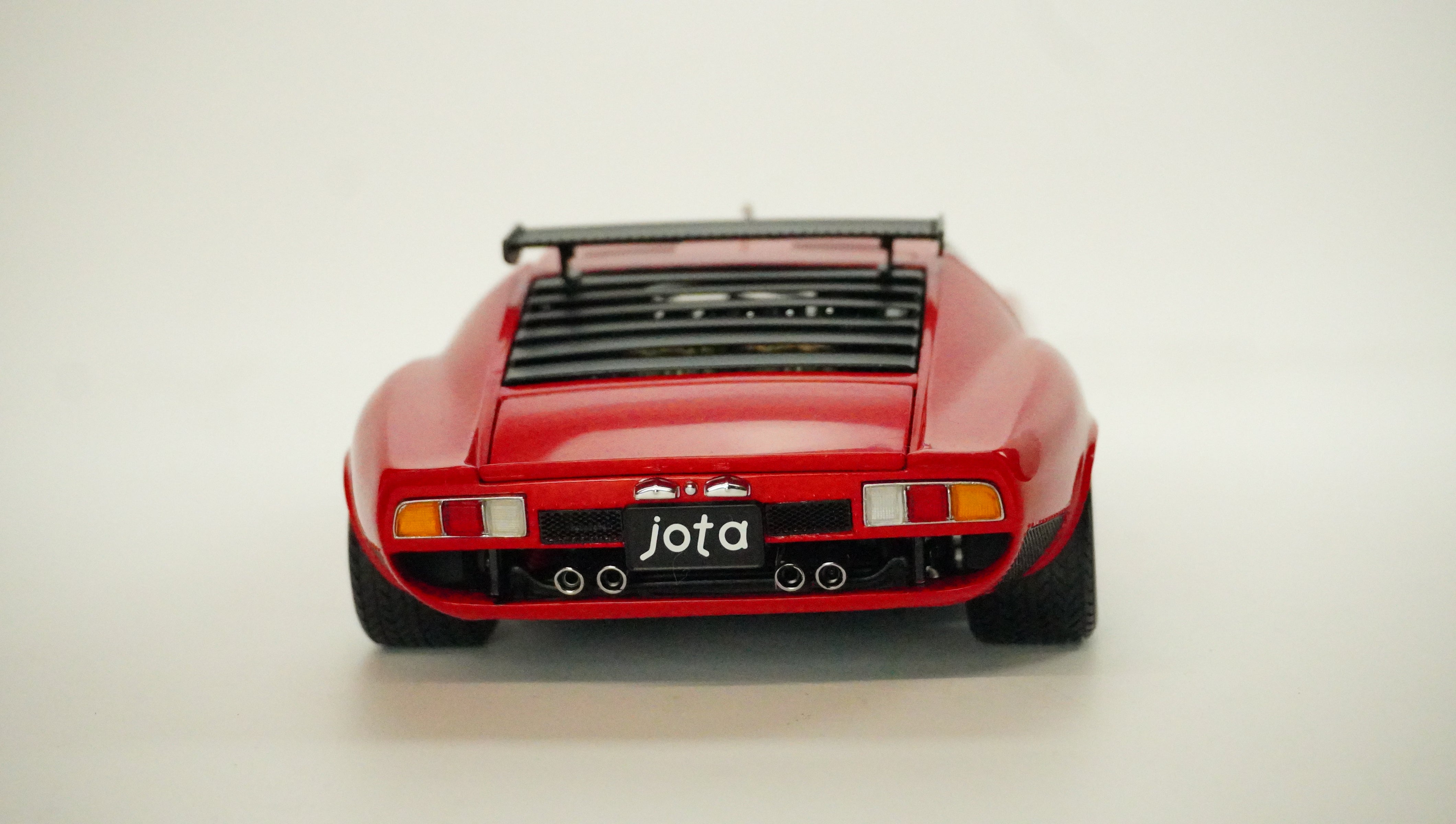 Lamborghini Jota SVR 1:18