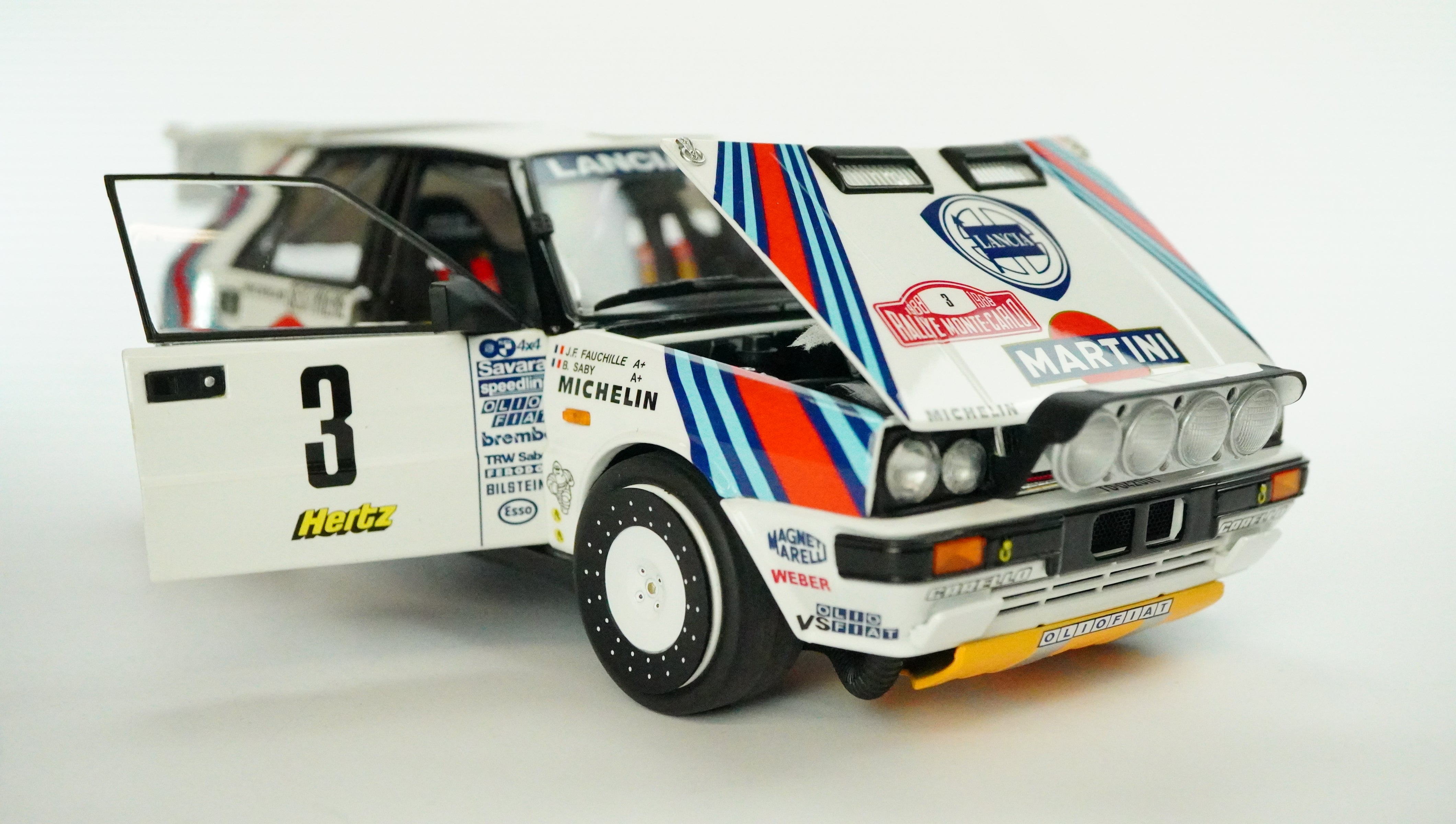 Lancia Delta HF Integrale Martini Rally Nr.3 1:18