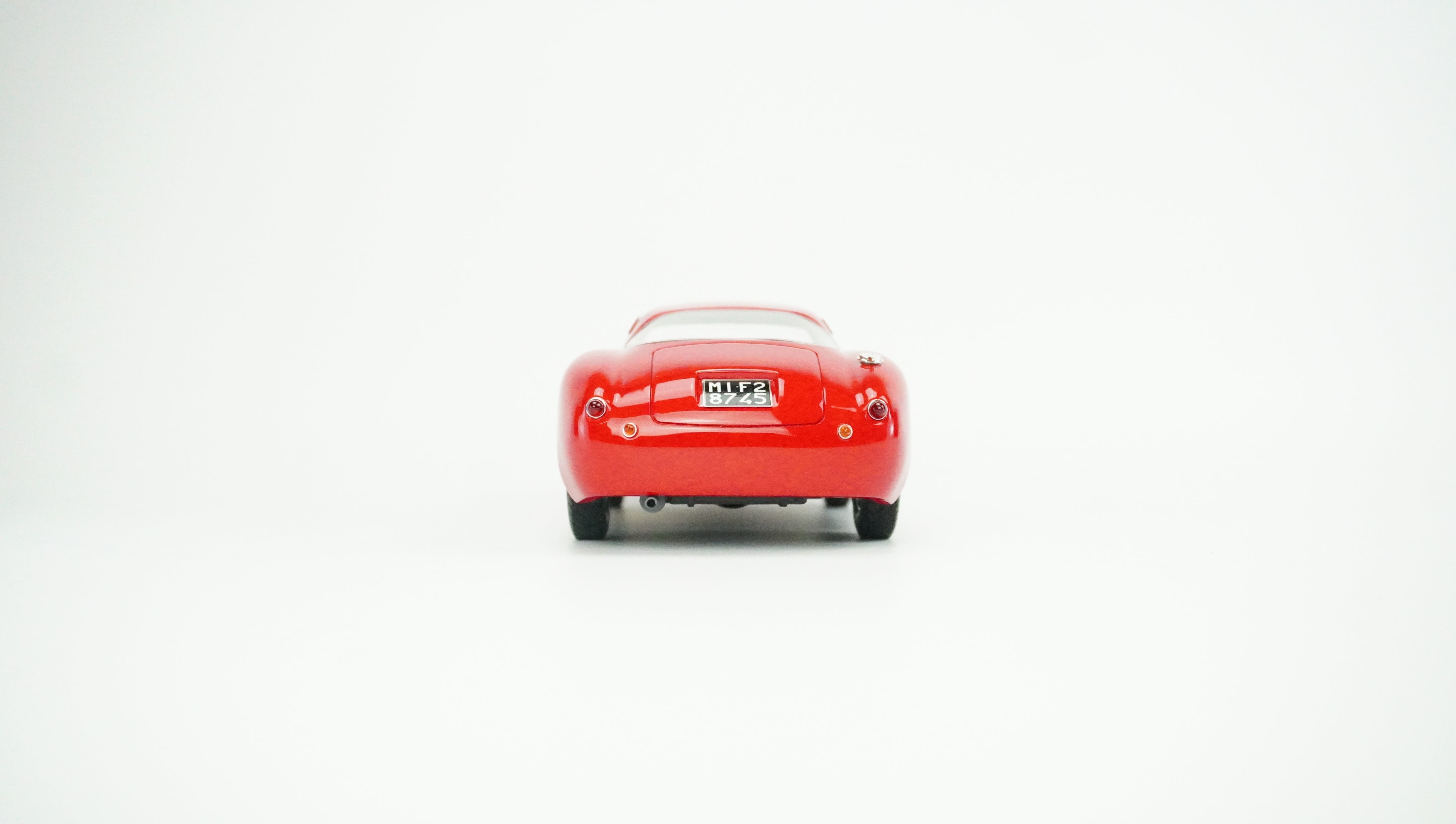 Alfa Romeo ATL2000 Sport Limited 1968 1:18