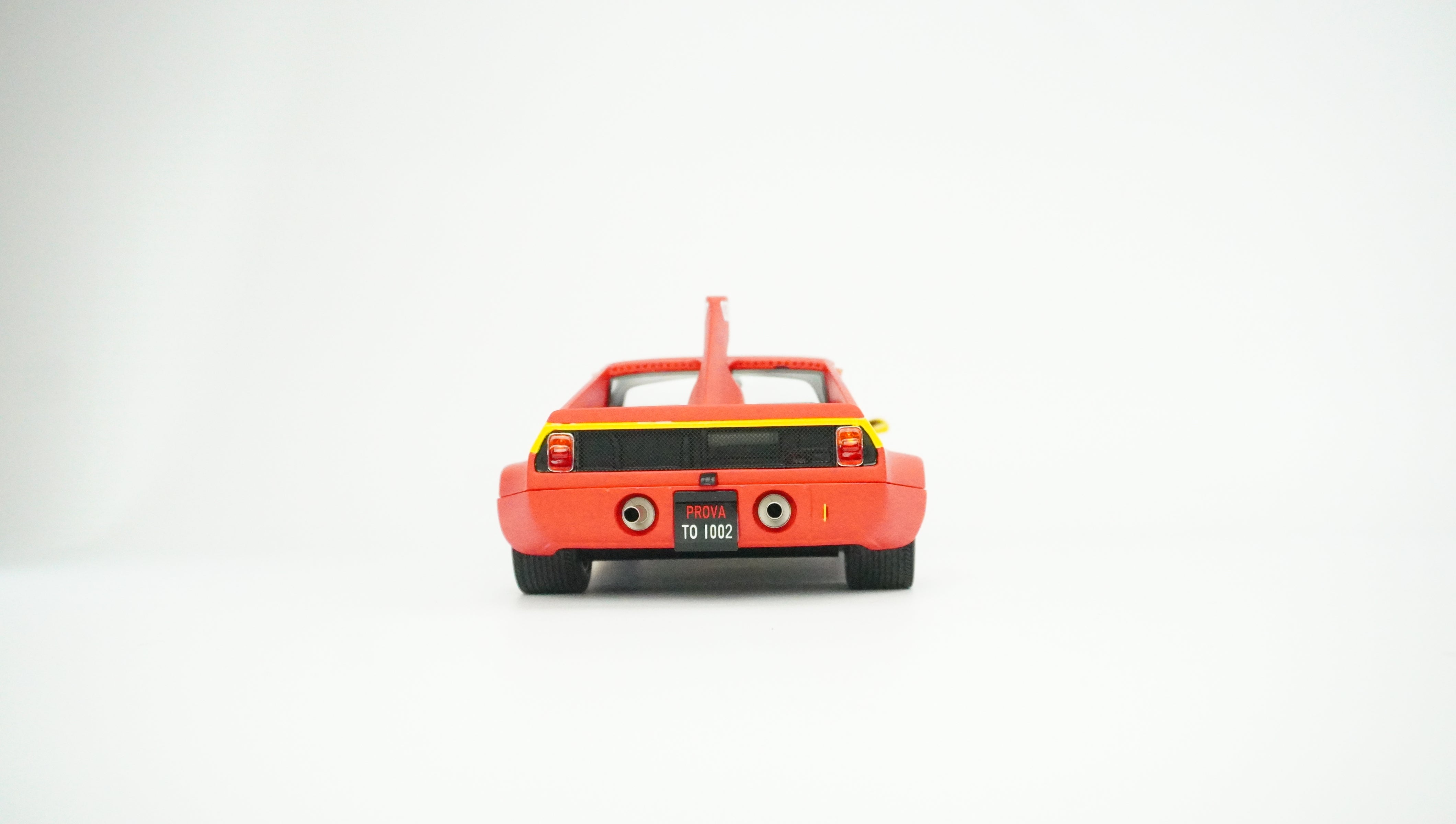 Fiat Abarth SE030 Pininfarina Rally Nr. 527 Limited 1:18