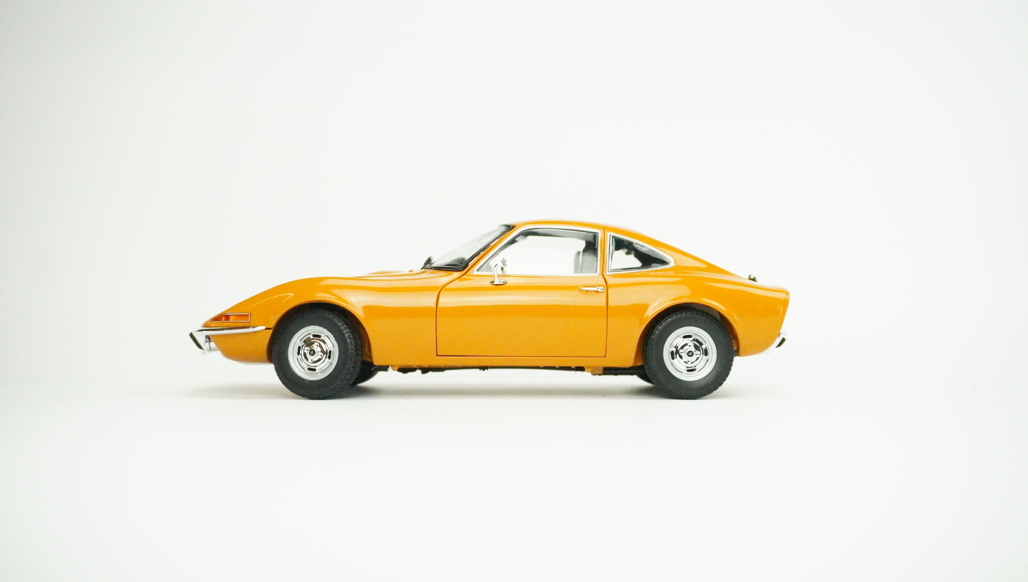 Opel GT 1900 2005 1:18