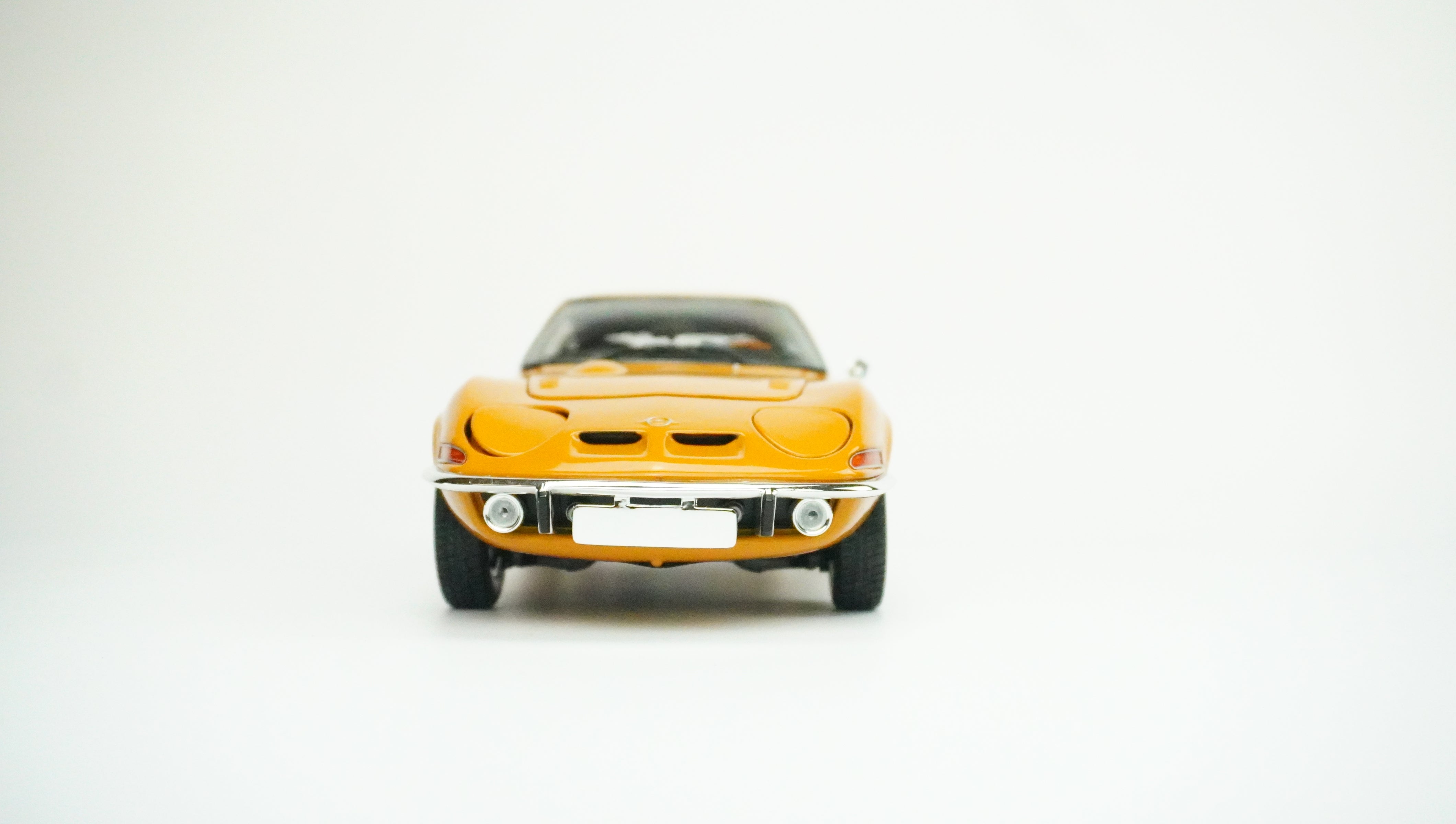 Opel GT 1900 2005 1:18