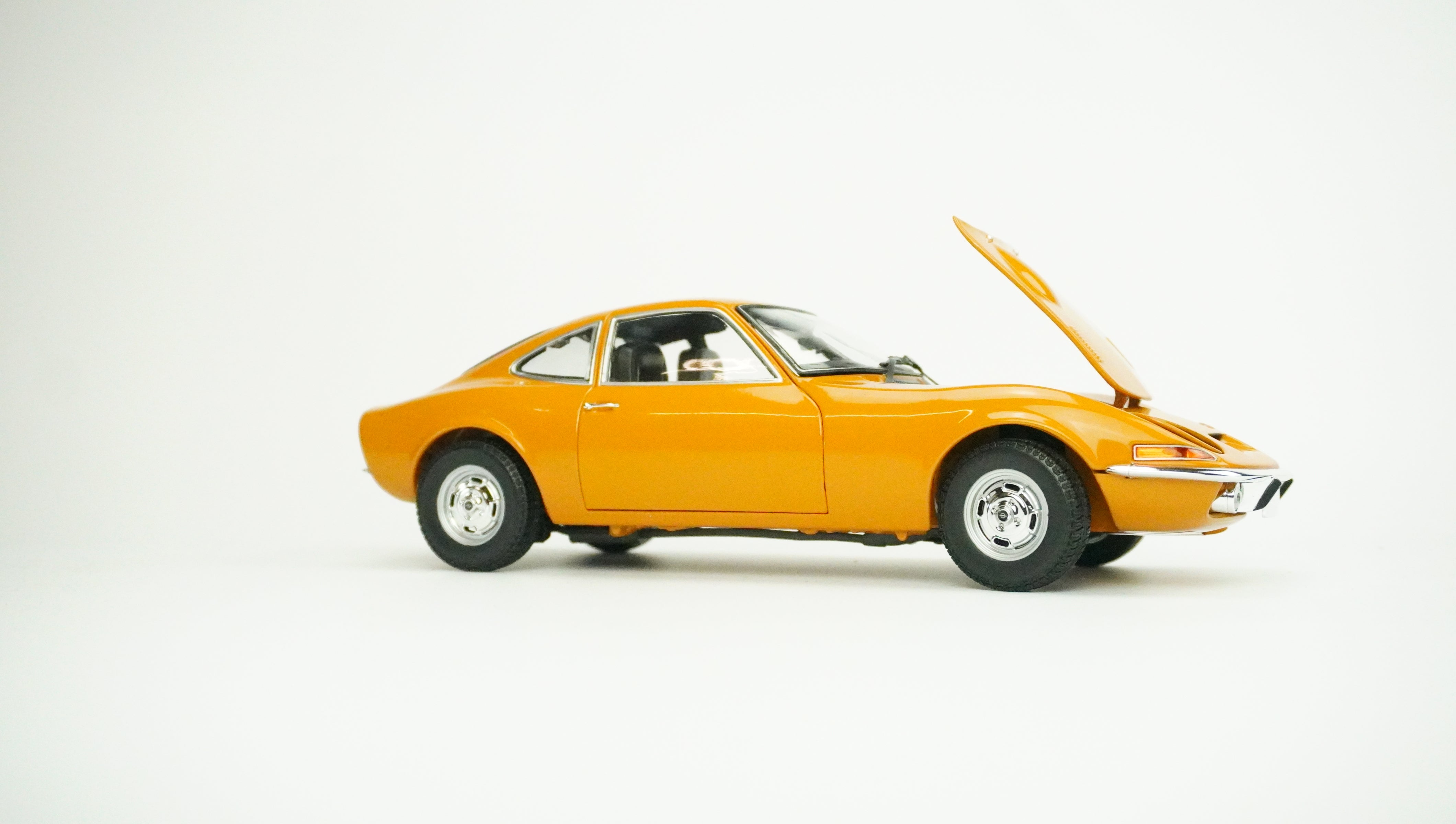 Opel GT 1900 2005 1:18