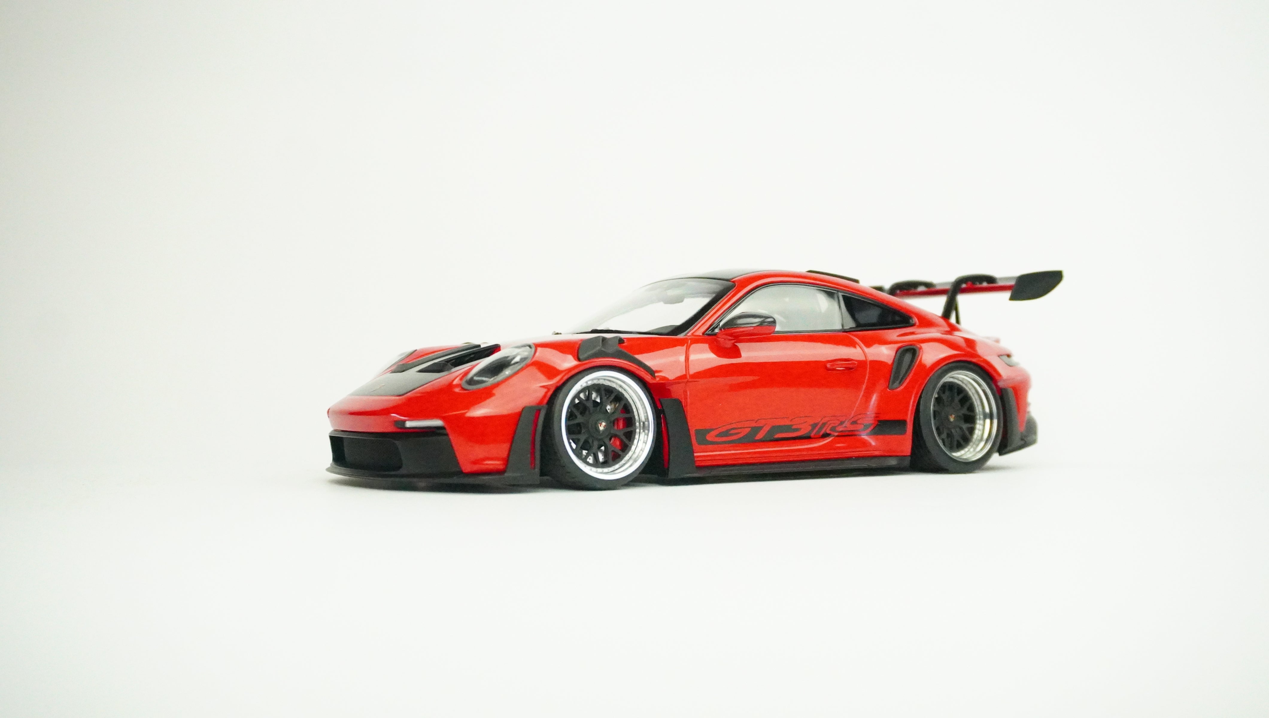 Porsche 911 (992) GT3 RS (Conversion) 2023 1:18