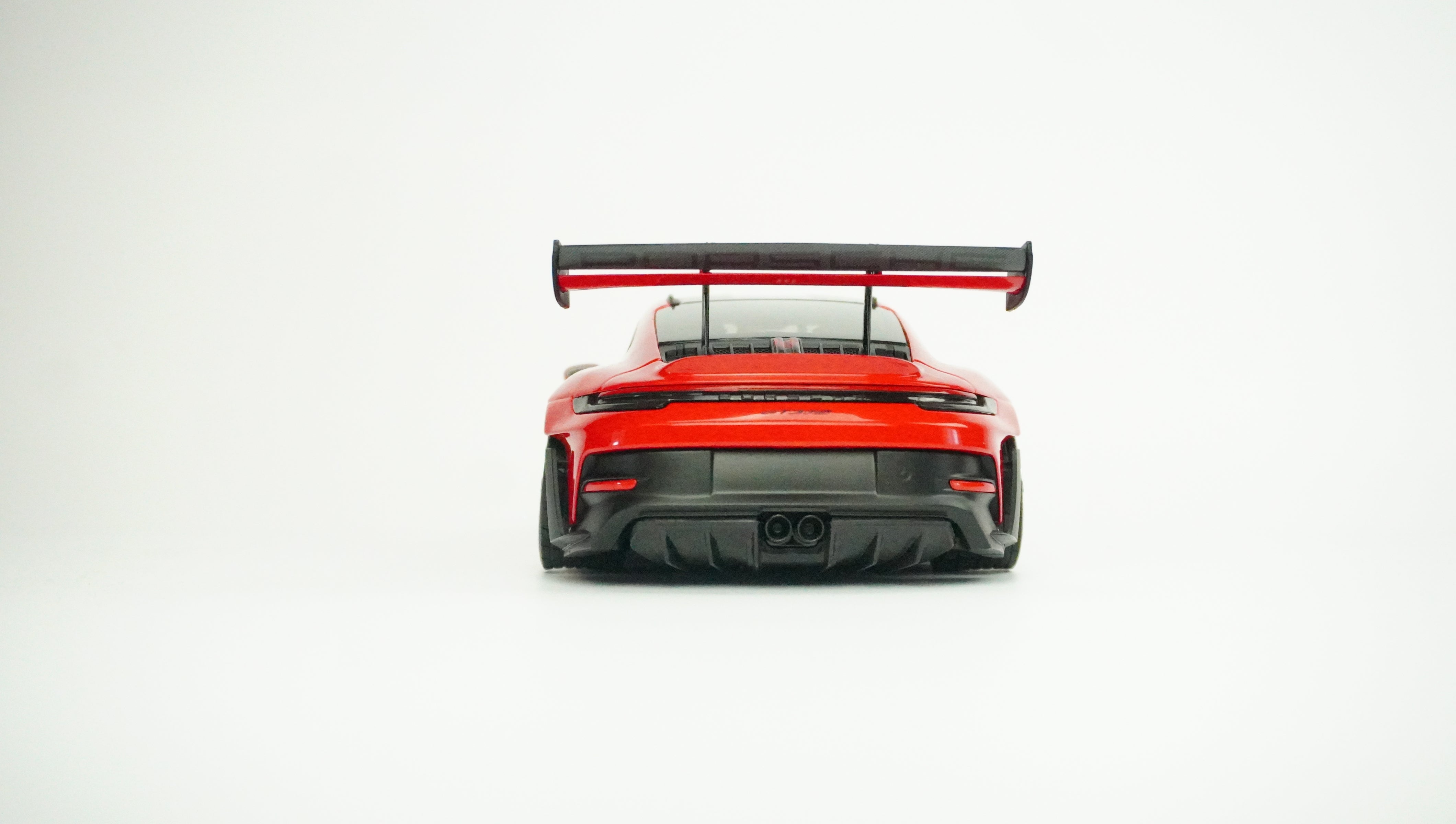Porsche 911 (992) GT3 RS (Conversion) 2023 1:18