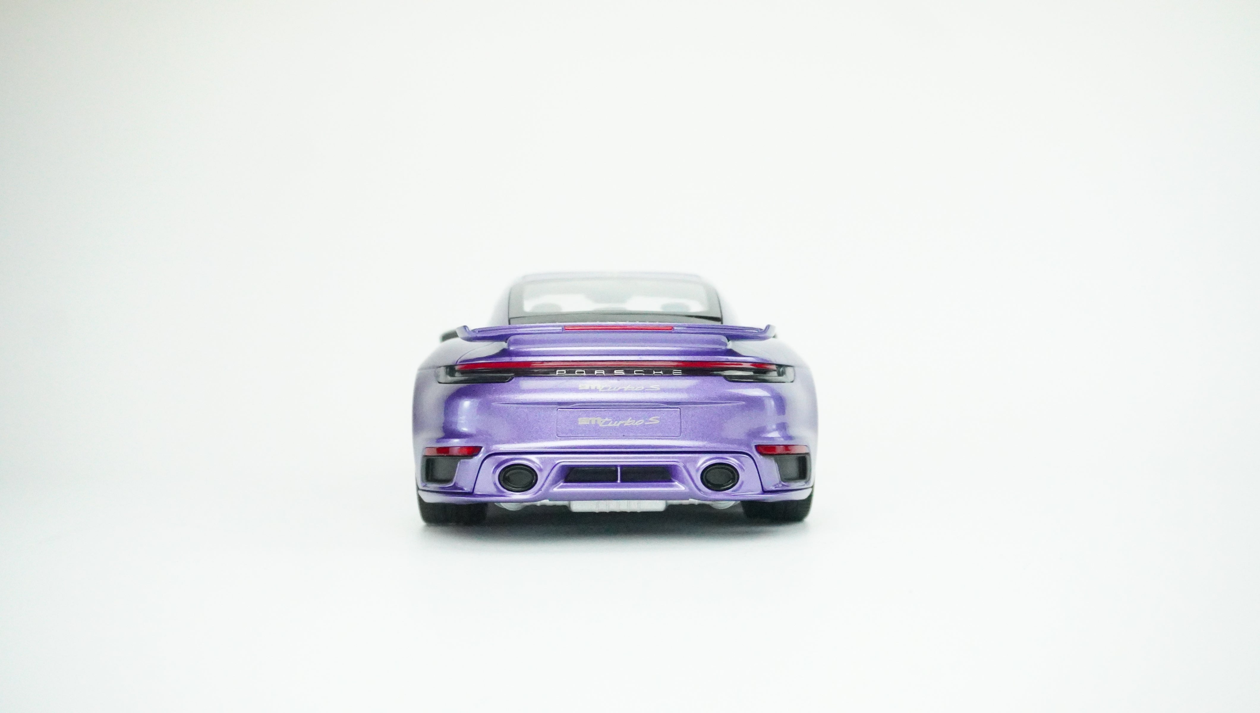 Porsche 911 (992) Turbo S 2021 1:18