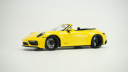 Porsche 911 Carrera 4 GTS Cabrio 1:18