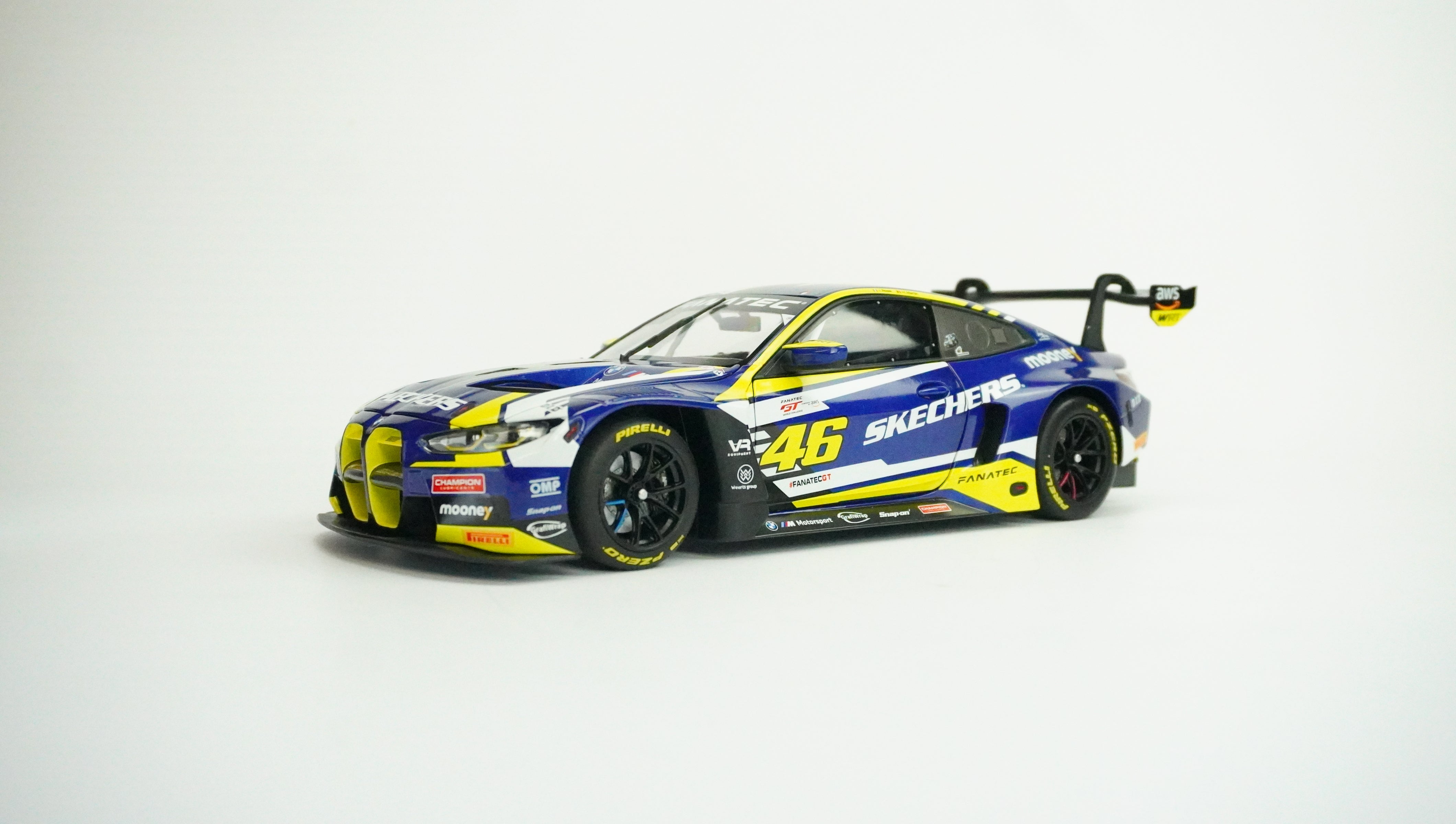 BMW M4 GT3 Racing No. 45 1:18