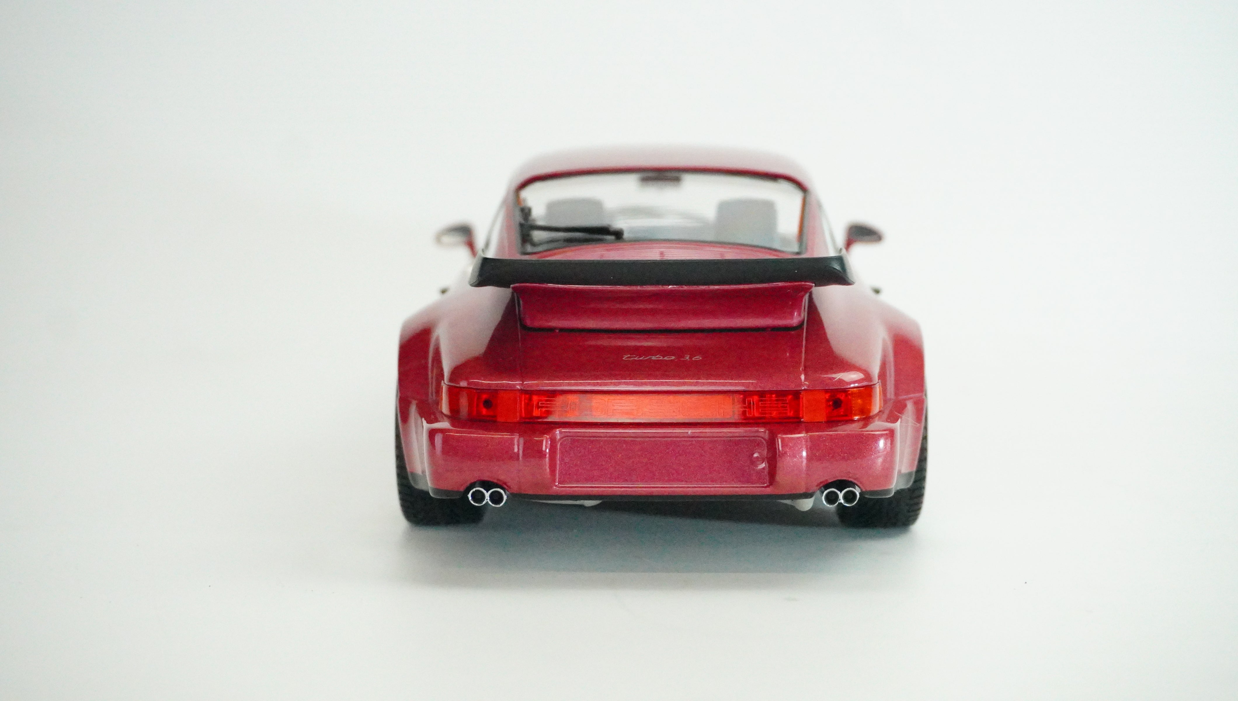 Porsche Turbo Limited 1990 1:18