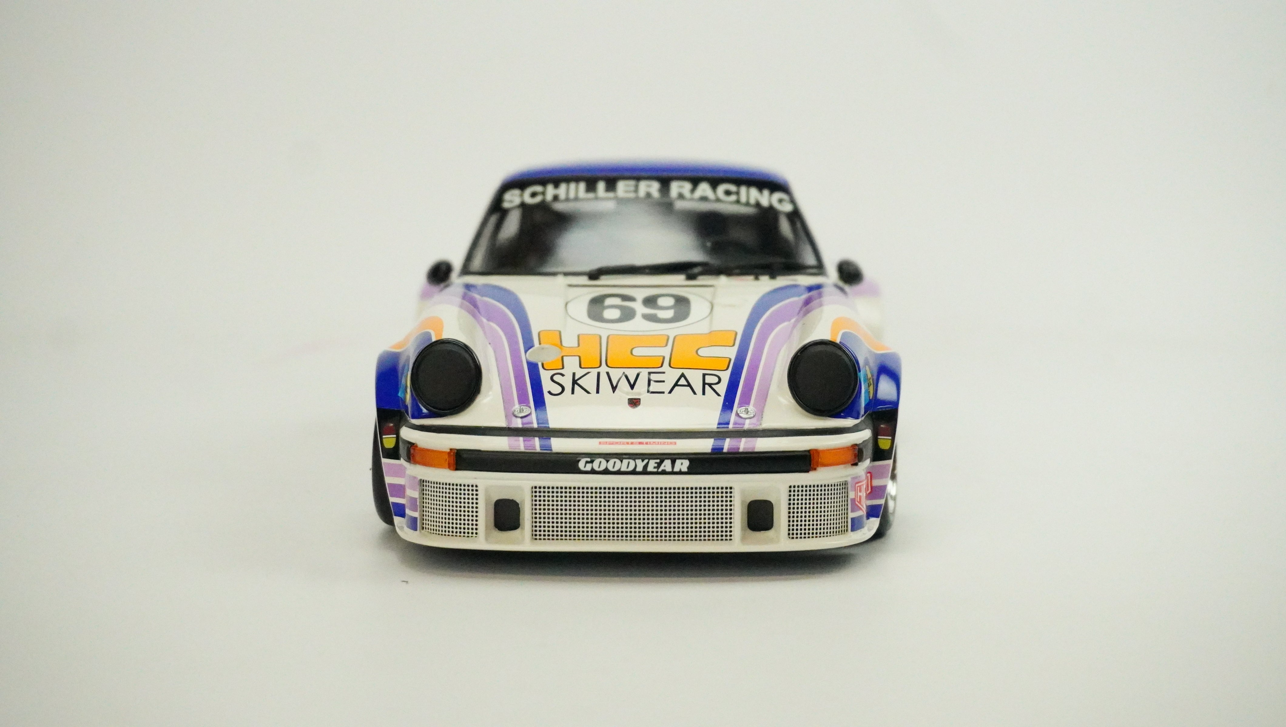 Porsche 934 Racing Nr. 69 Limited 1976 1:18