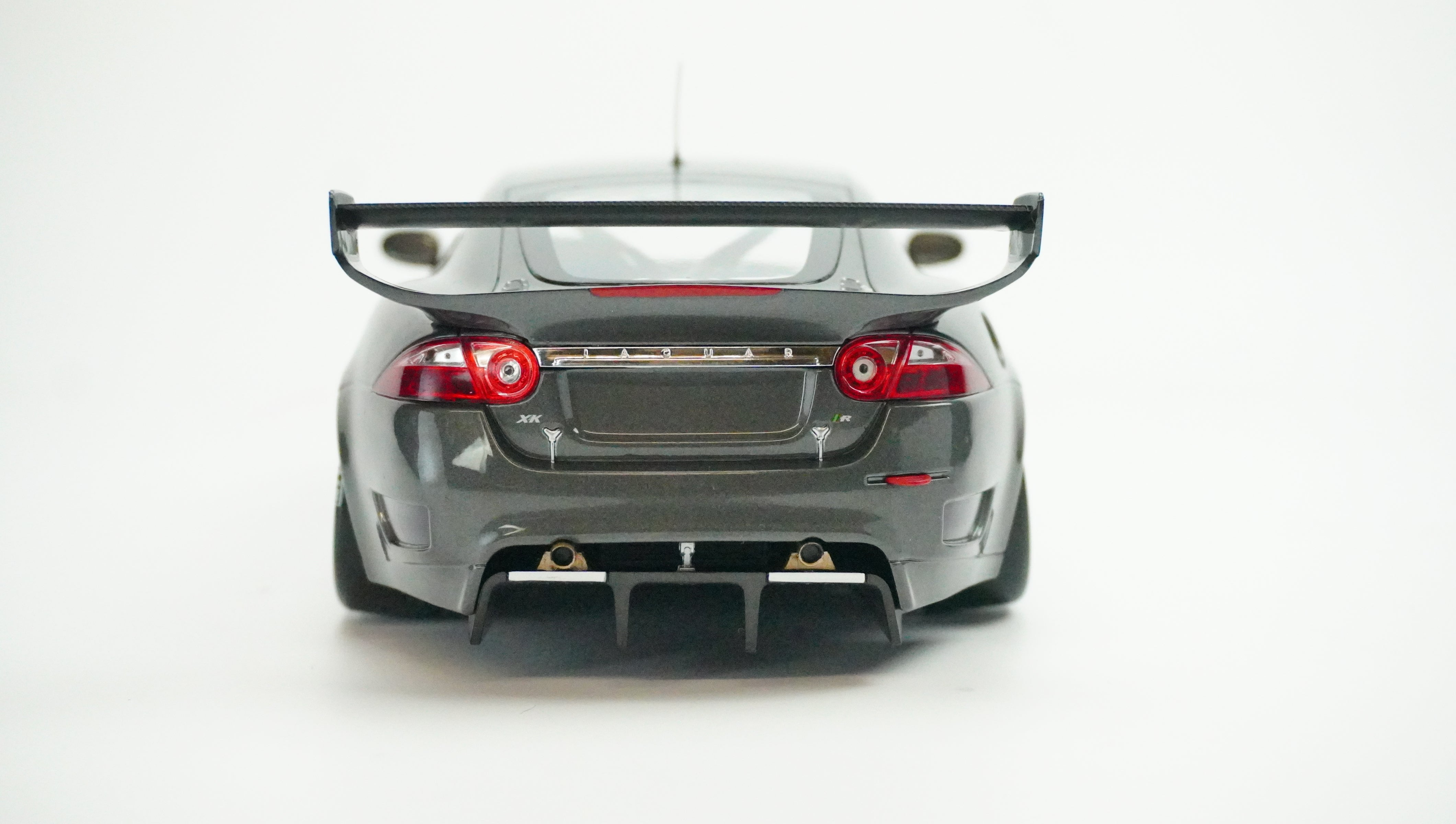 Jaguar XKR GT3 Limited 2008 1:18