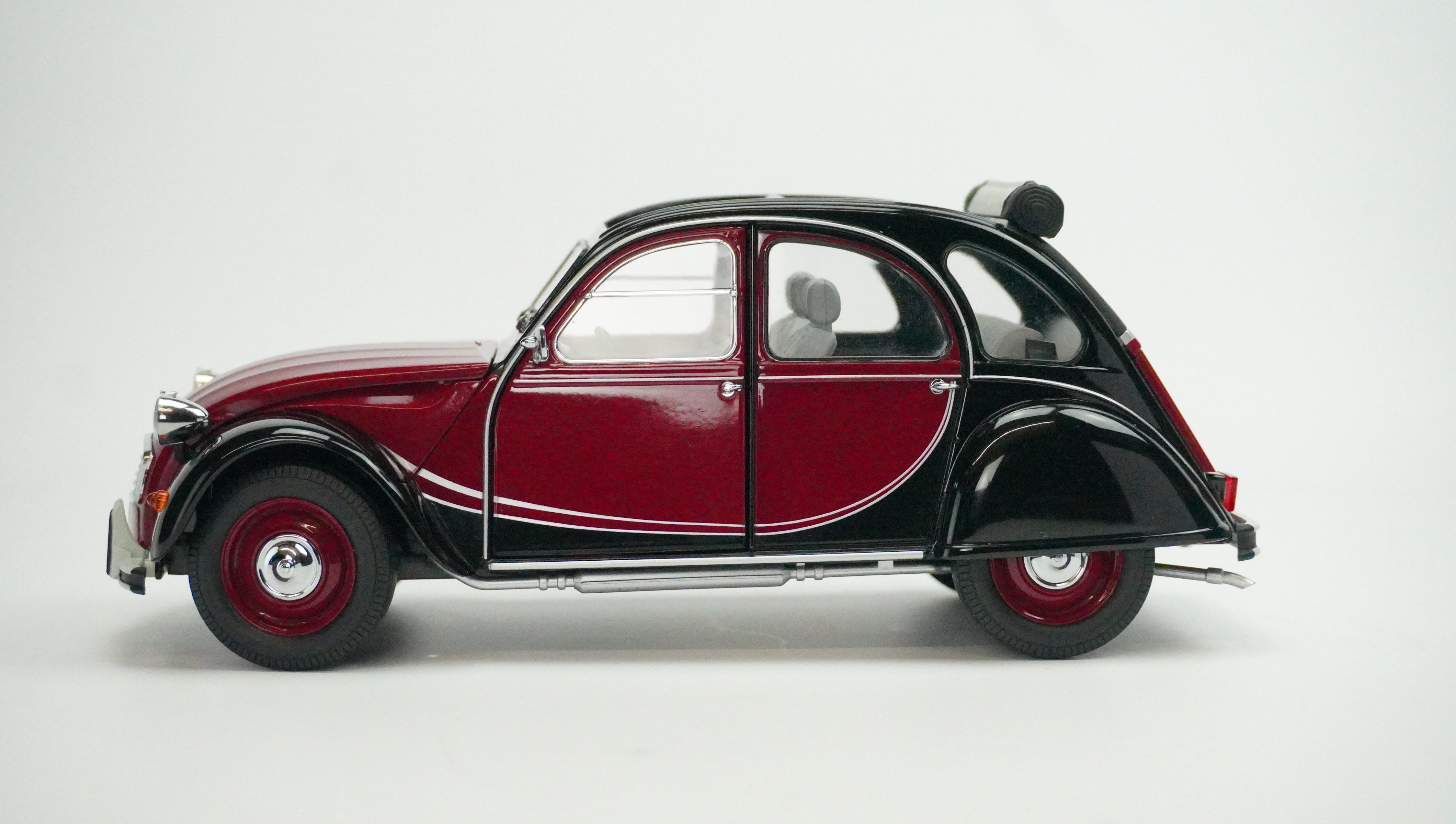 Citroën 2CV Faltdach 1:18
