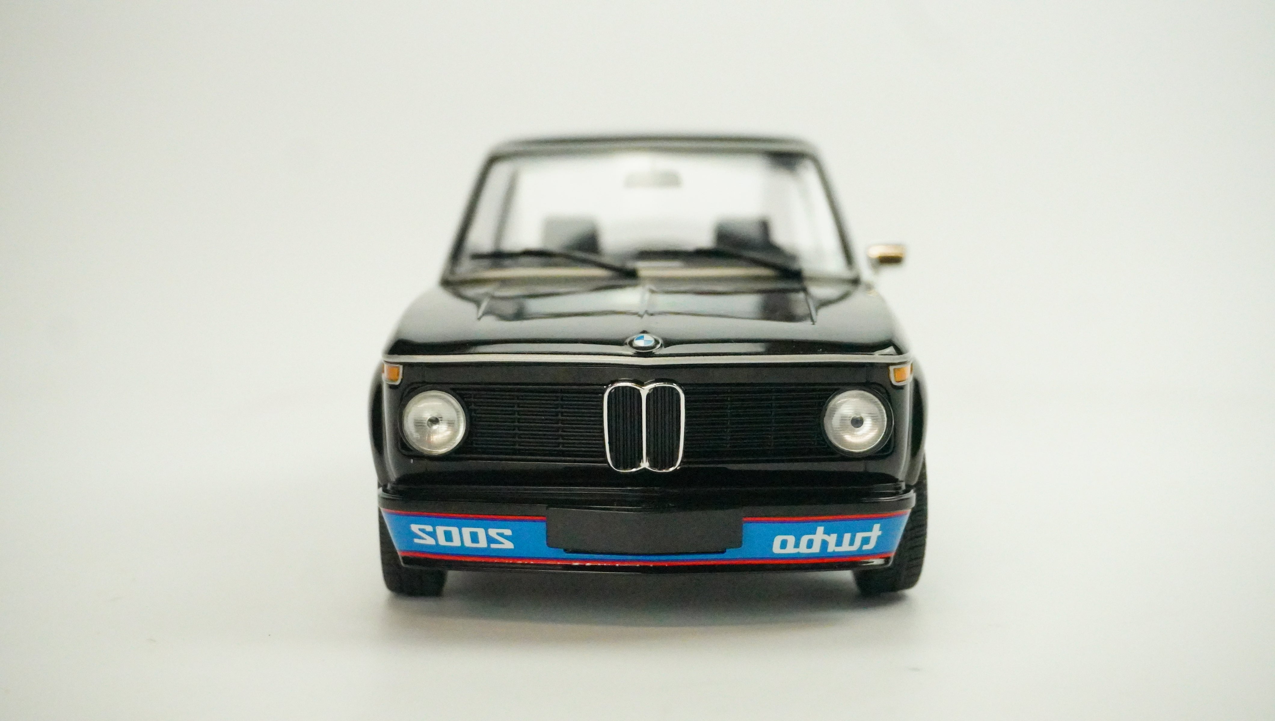 BMW 2002 Turbo Limited 1973 1:18