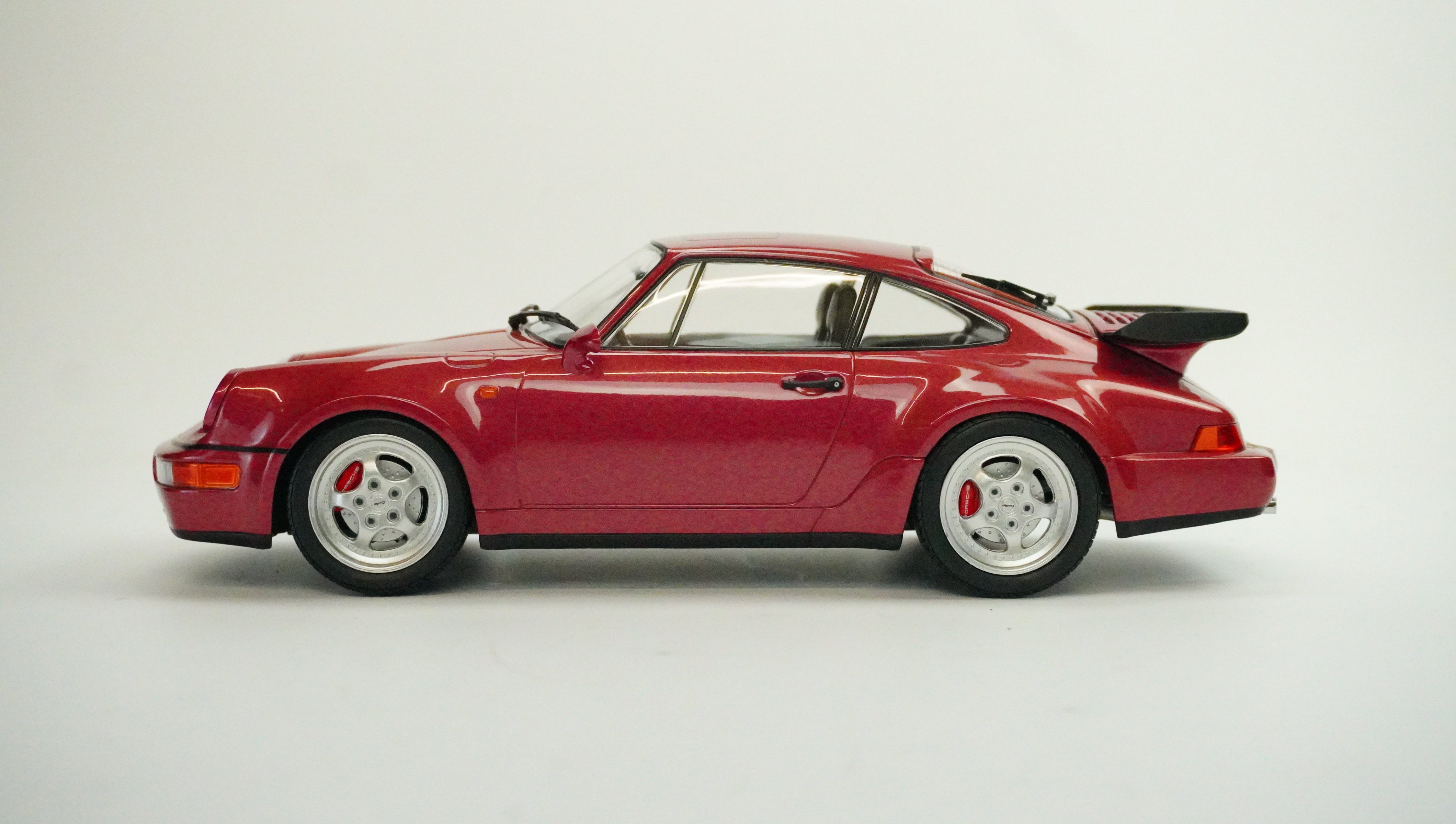 Porsche 911 Turbo Limited 1990 1:18