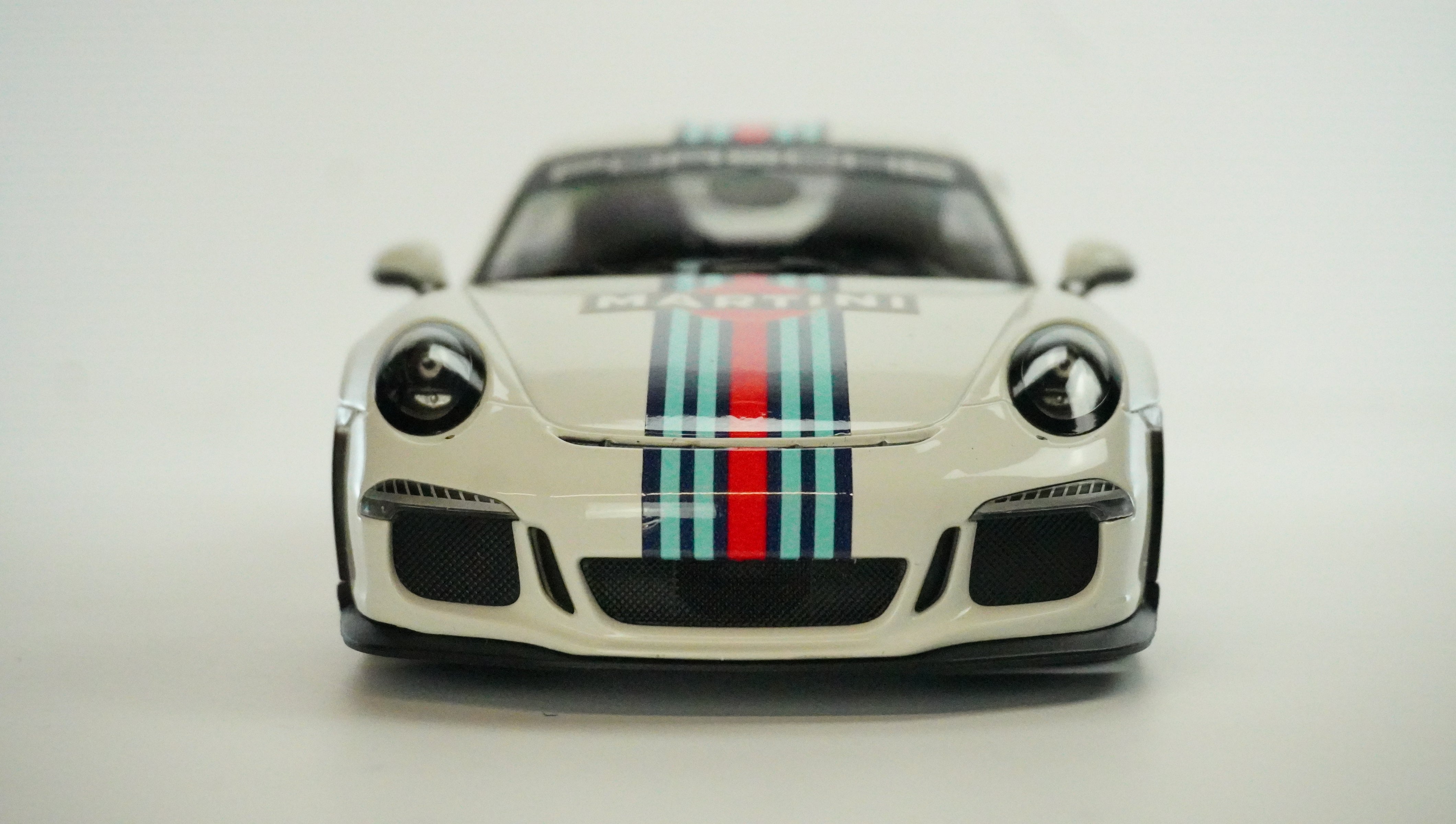 Porsche 911 GT3 RS Martini Racing 79 Rarity 2015 1:18