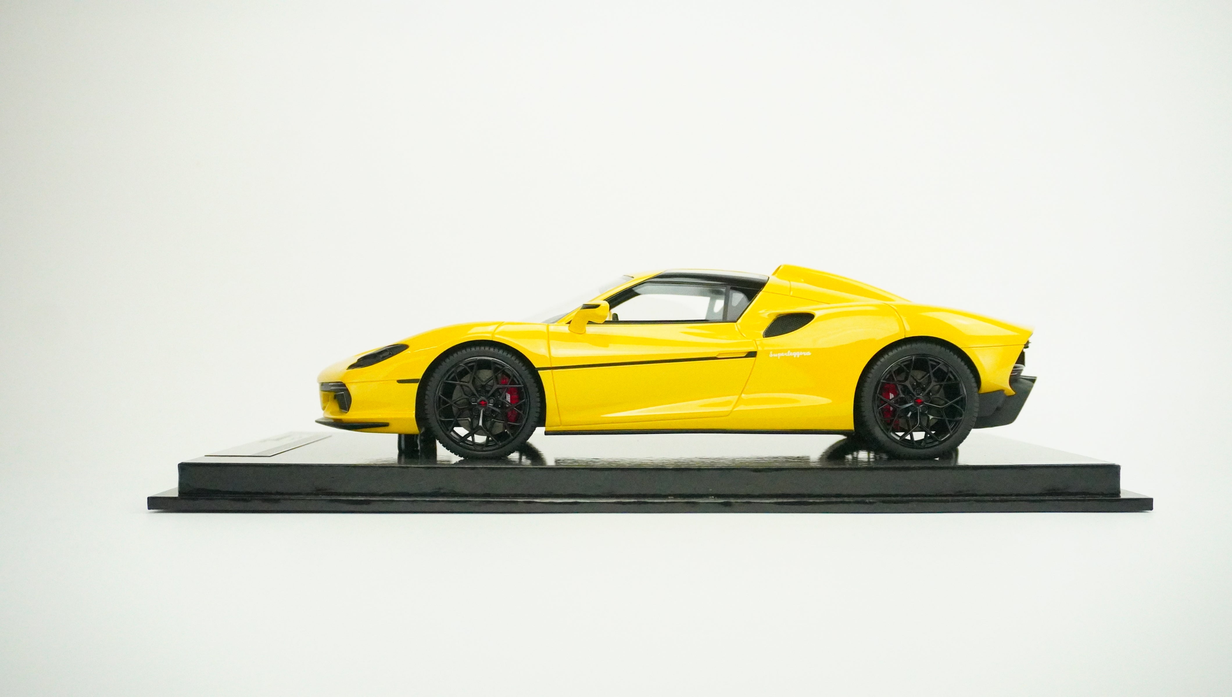 Superleggera Arese RH95 Limited (incl. Showcase) 2021 1:18