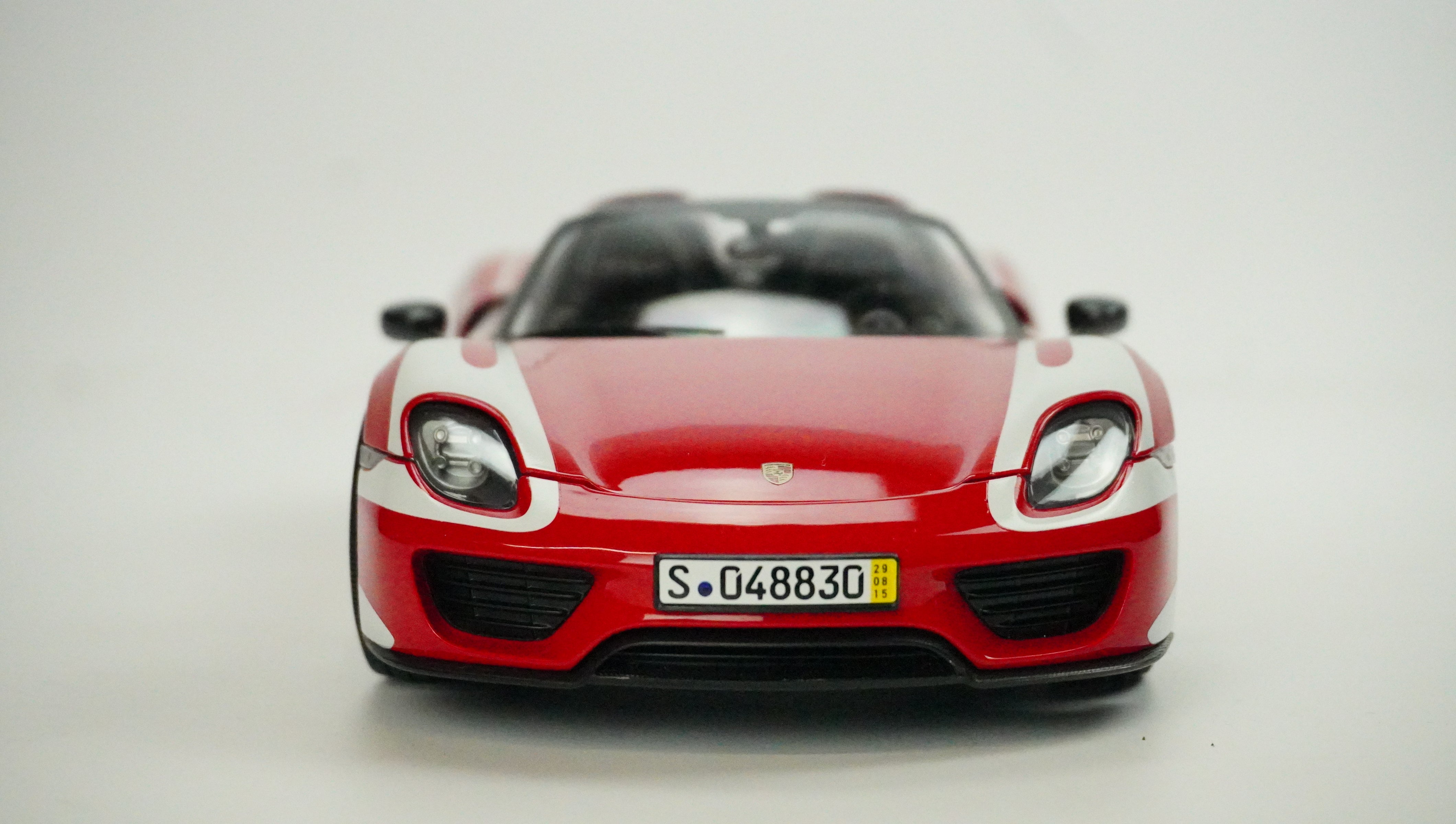 Porsche 918 Spyder Weissach Limited 2015 1:18