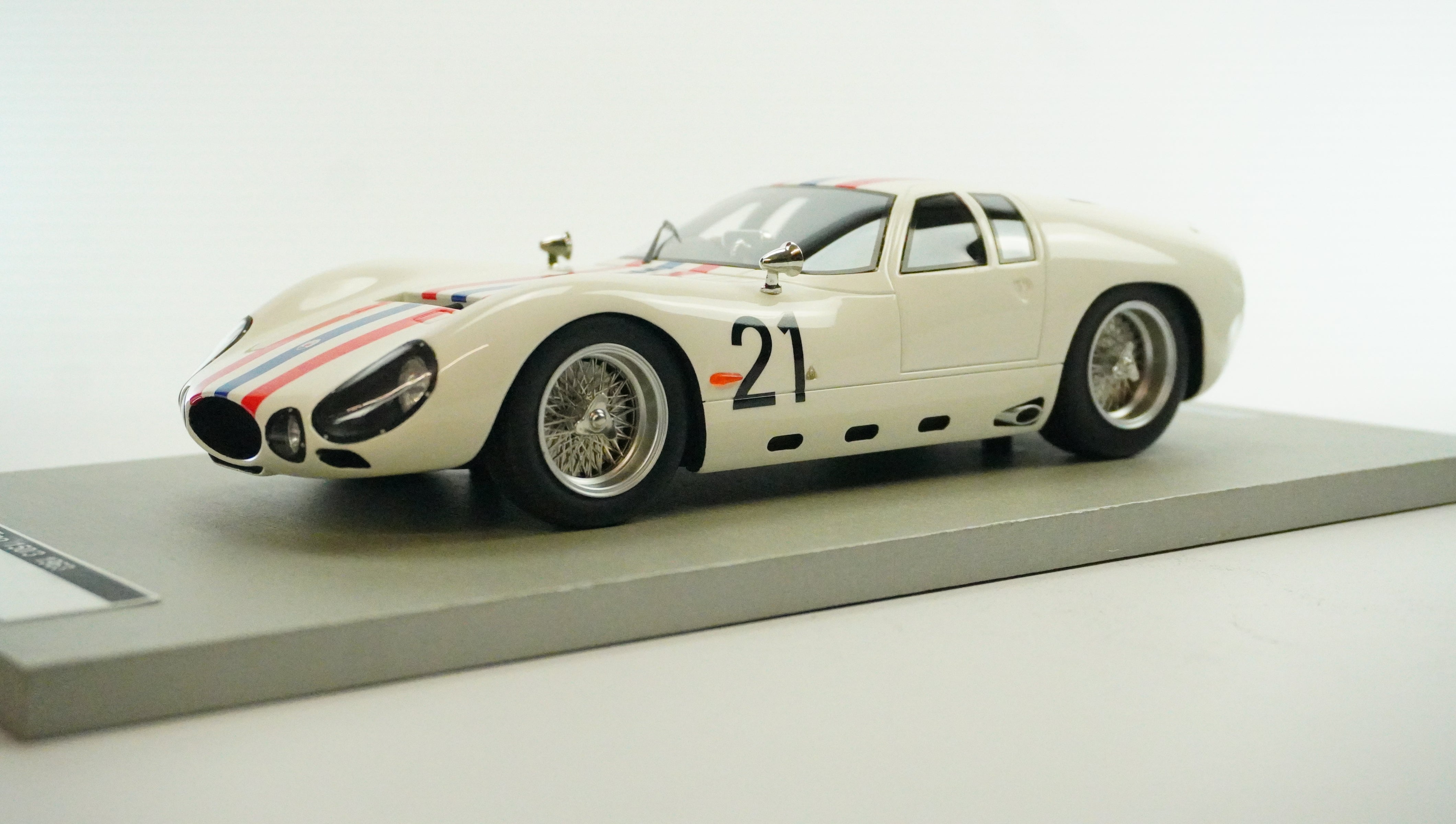 Maserati Tipo 151/3 Racing No.21 Limited (without box) 1963 1:18