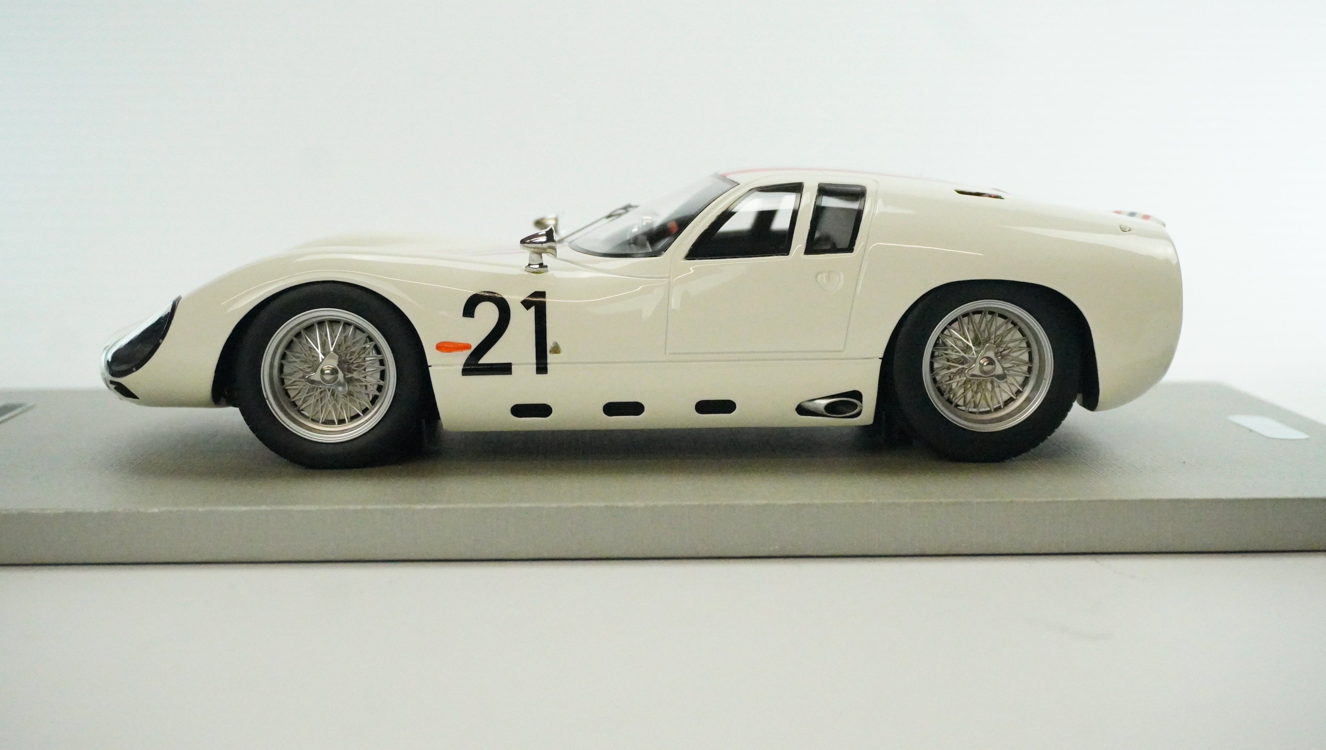 Maserati Tipo 151/3 Racing No.21 Limited (without box) 1963 1:18