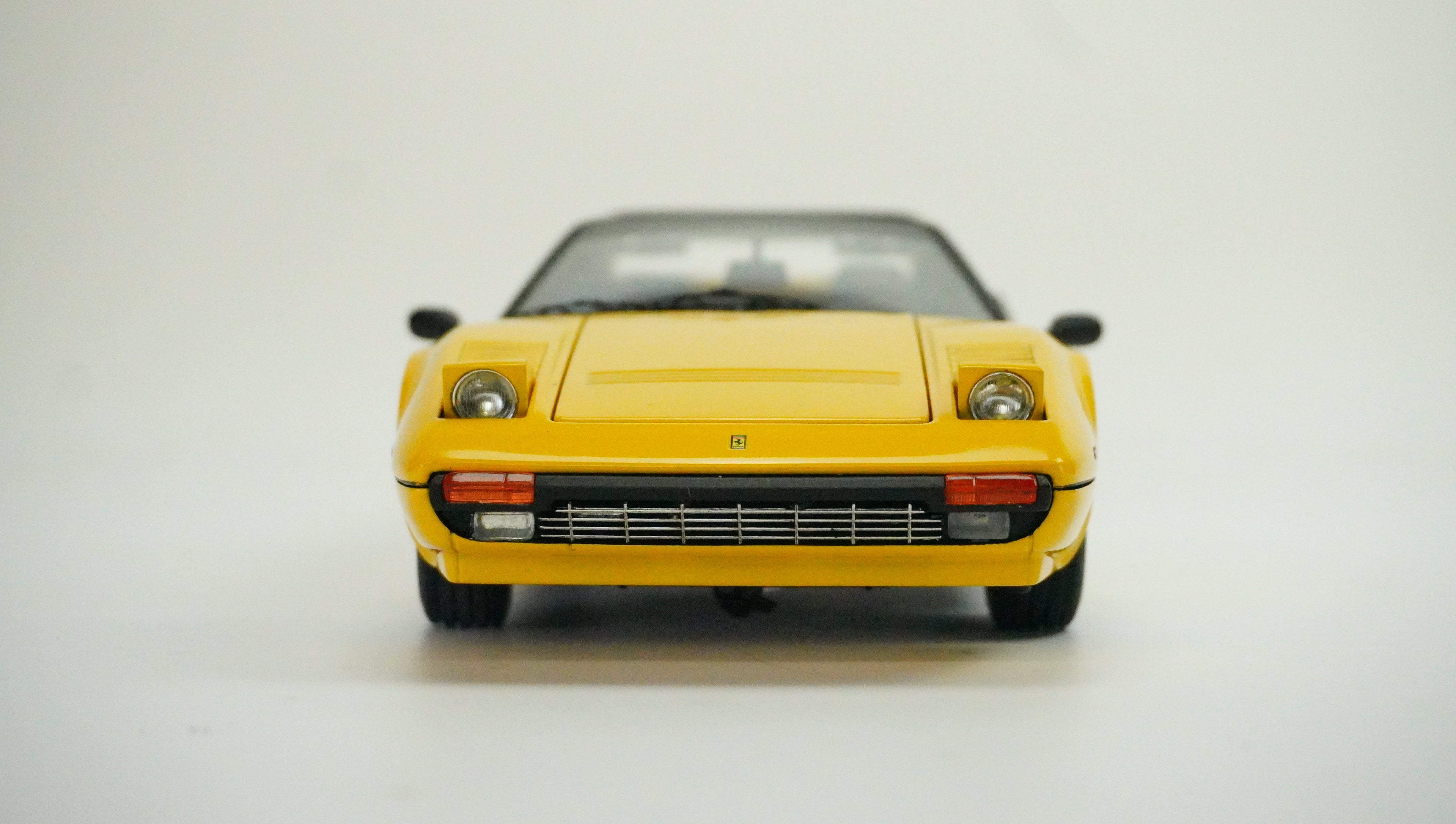 Ferrari 308 GTS Spider Limited 1:18