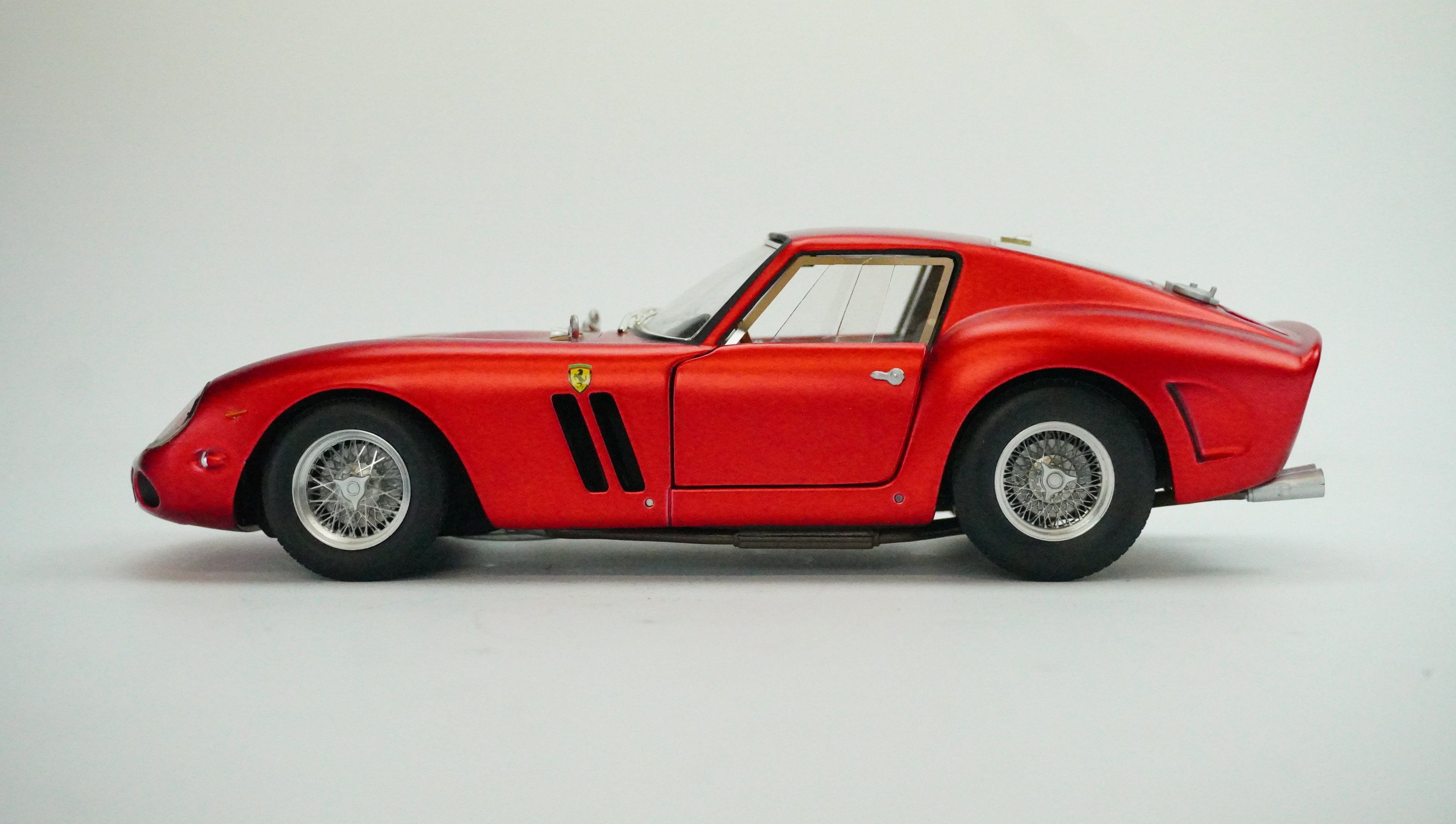 Ferrari 250 GTO Rot Matt Limited 1998 1:18