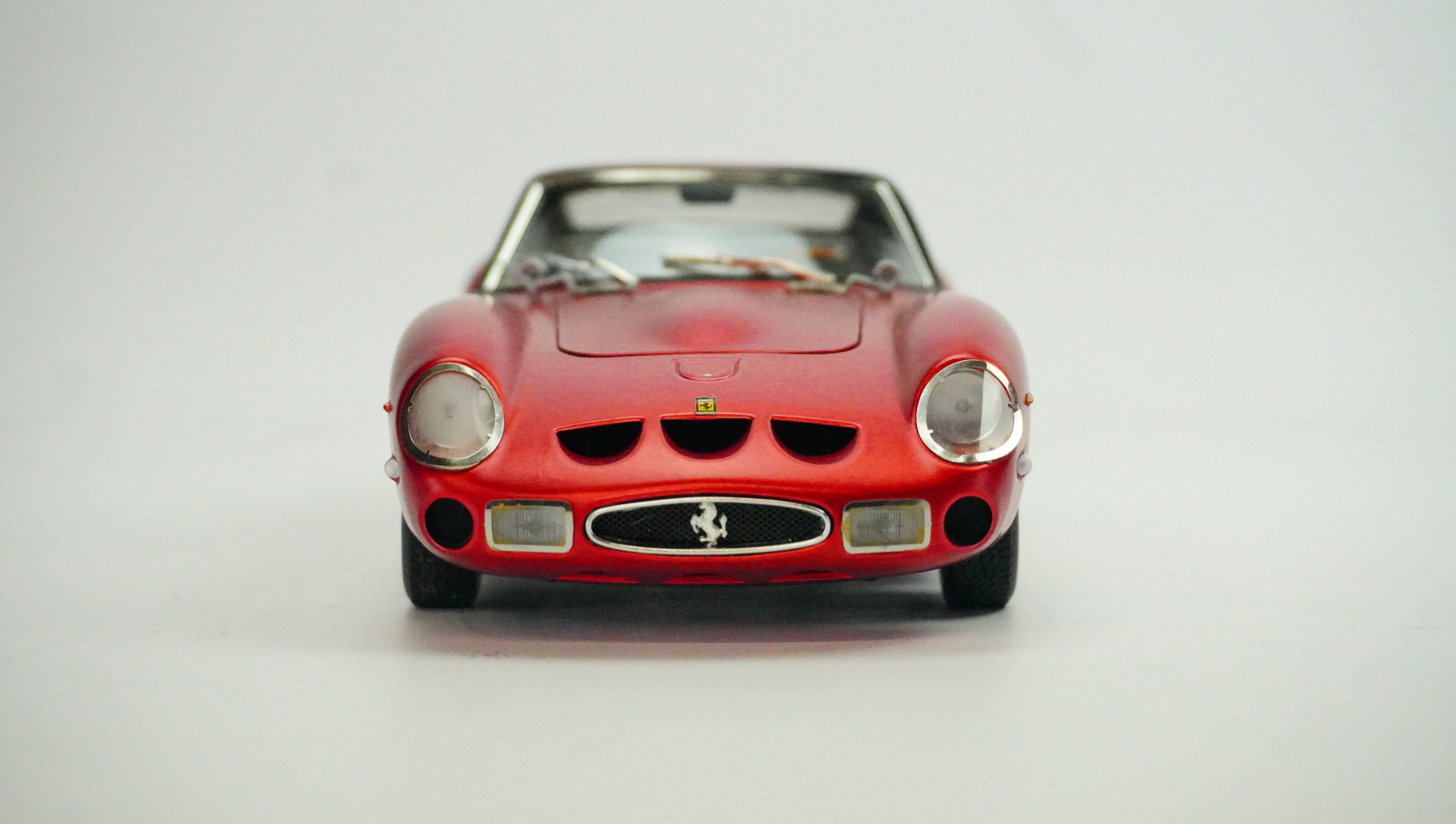 Ferrari 250 GTO Rot Matt Limited 1998 1:18