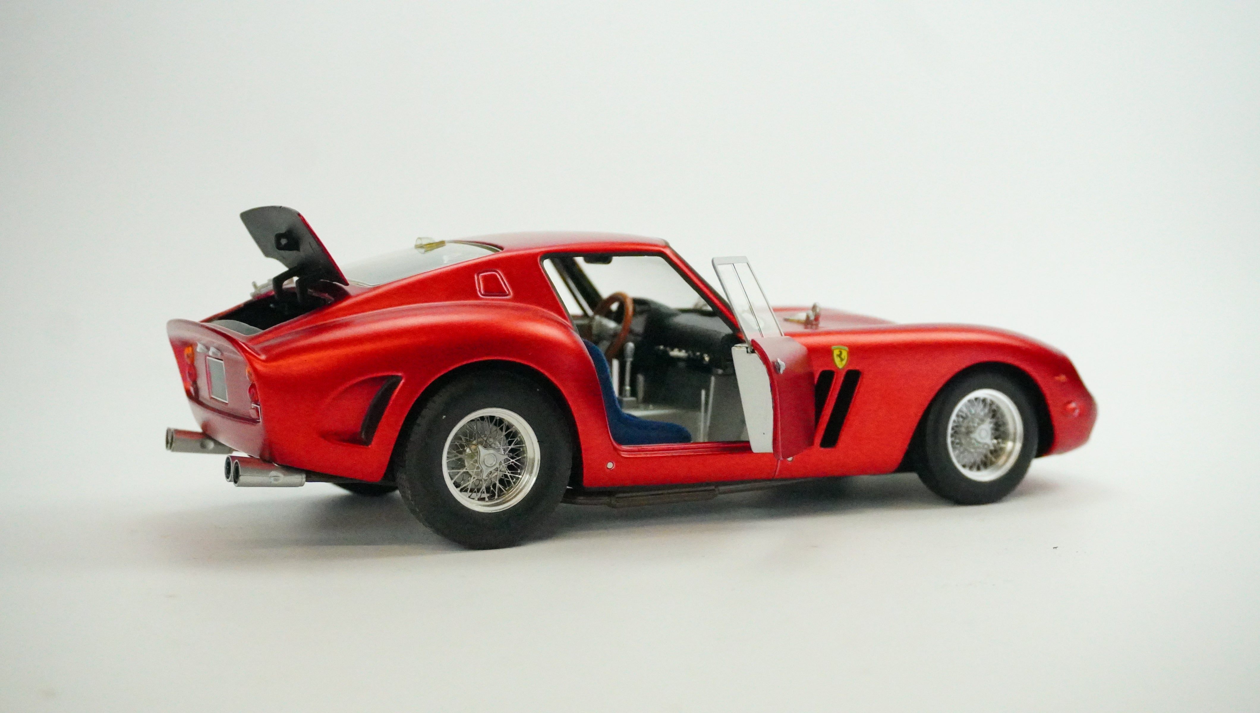 Ferrari 250 GTO Rot Matt Limited 1998 1:18