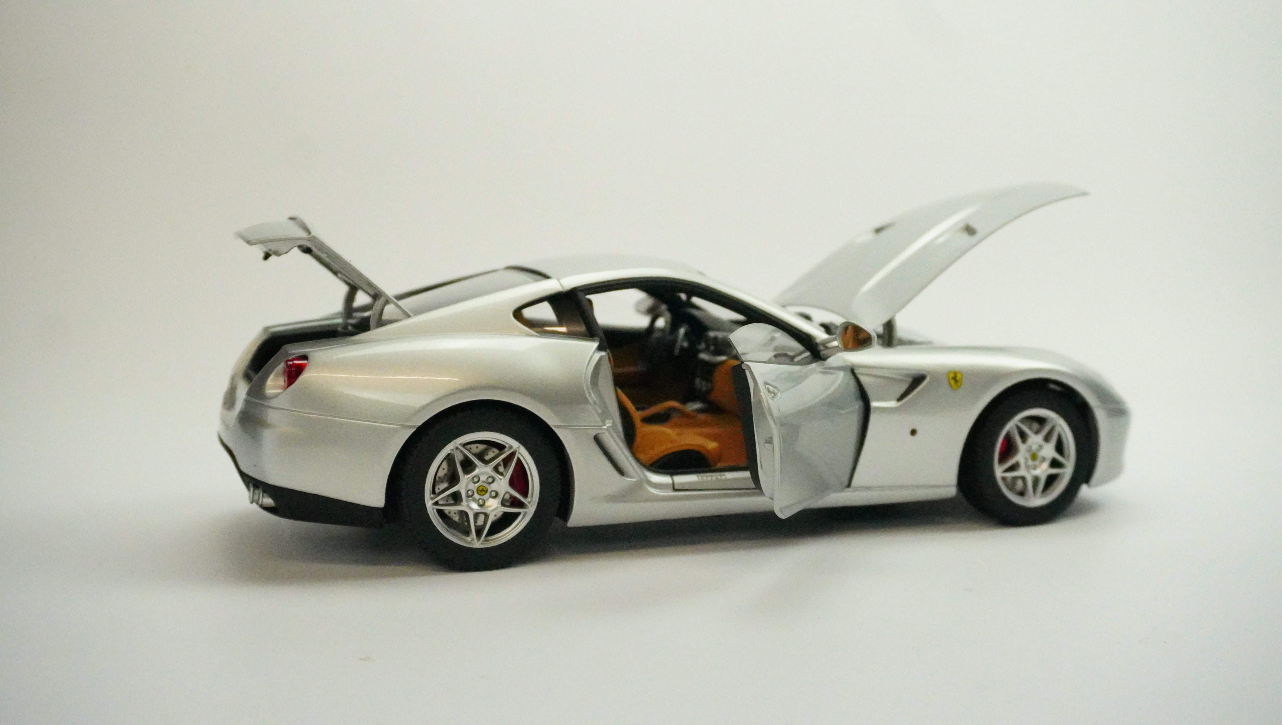Ferrari 599 GTB Fiorano Limited 2006 1:18