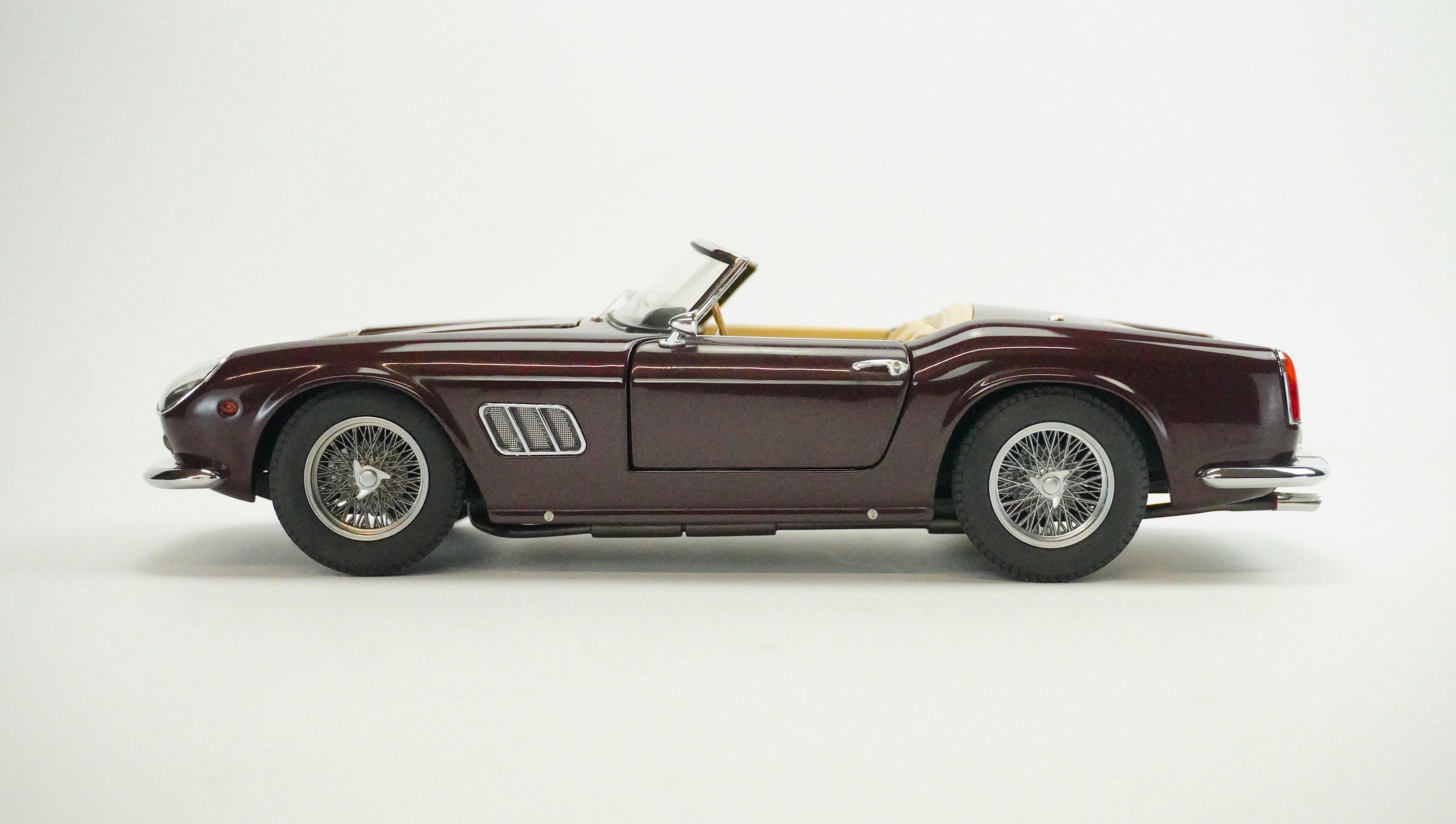 Ferrari 250 California Spider SWB Limited 2010 1:18