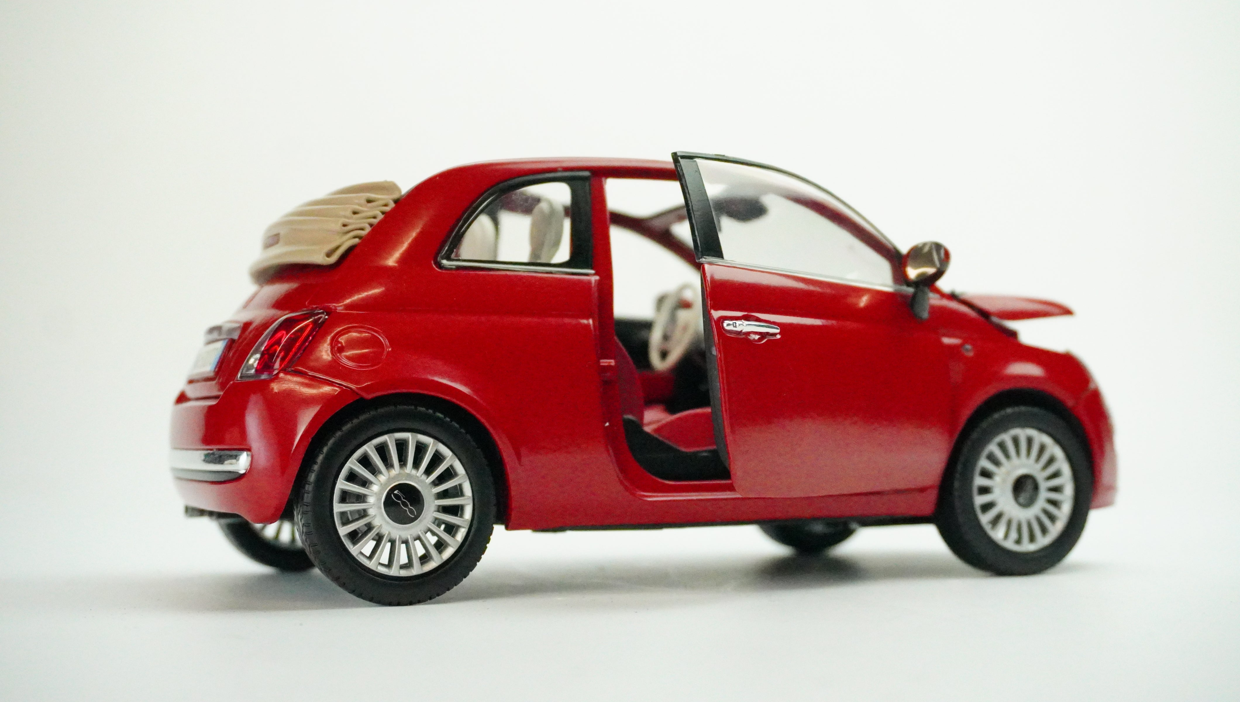 Fiat 500C Convertible 1:18