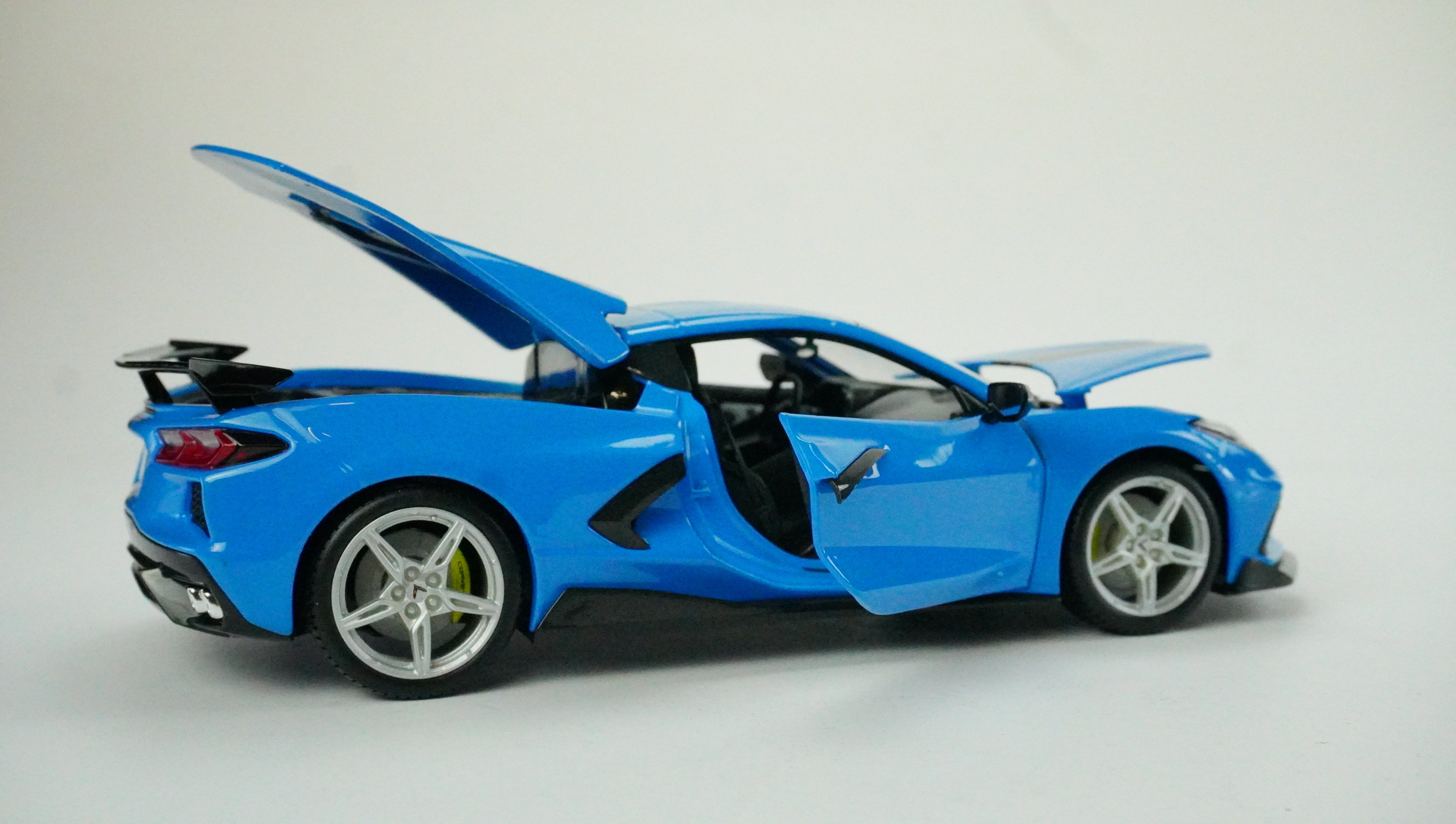 Chevrolet Corvette Stingray Coupé 1:18
