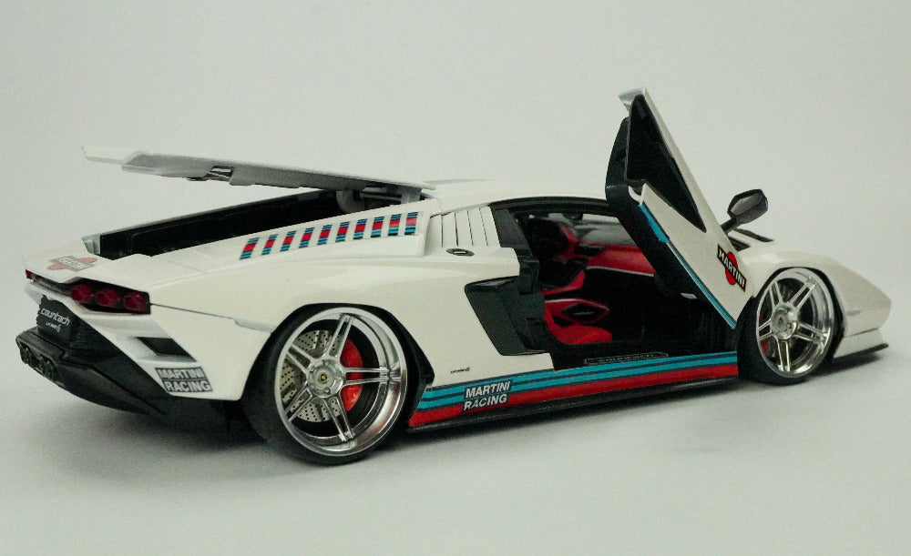 Racing Sammler Automodelle New 1:18