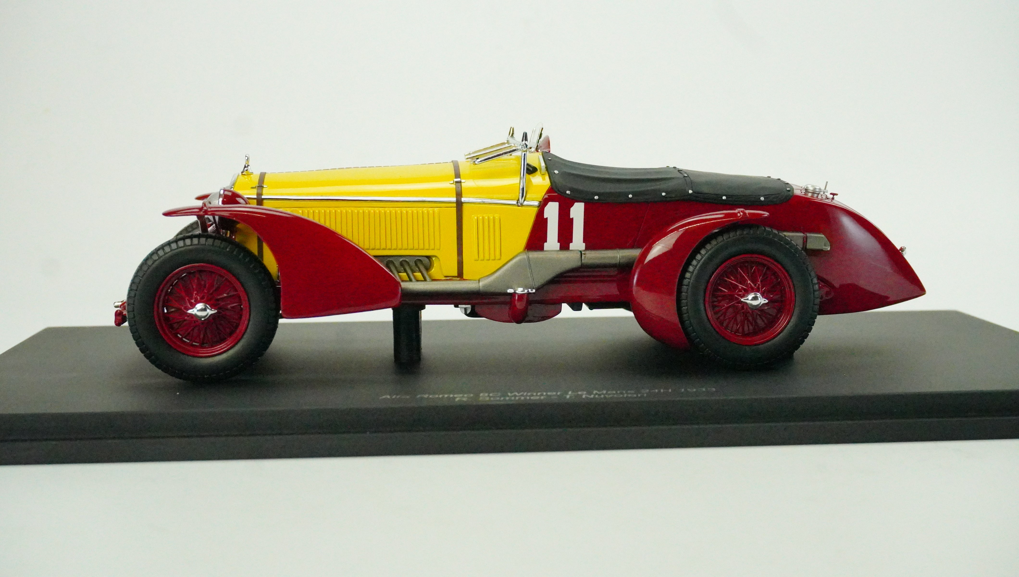 Alfa Romeo 8C 2300MM Racing Nr.11 1933 1:18