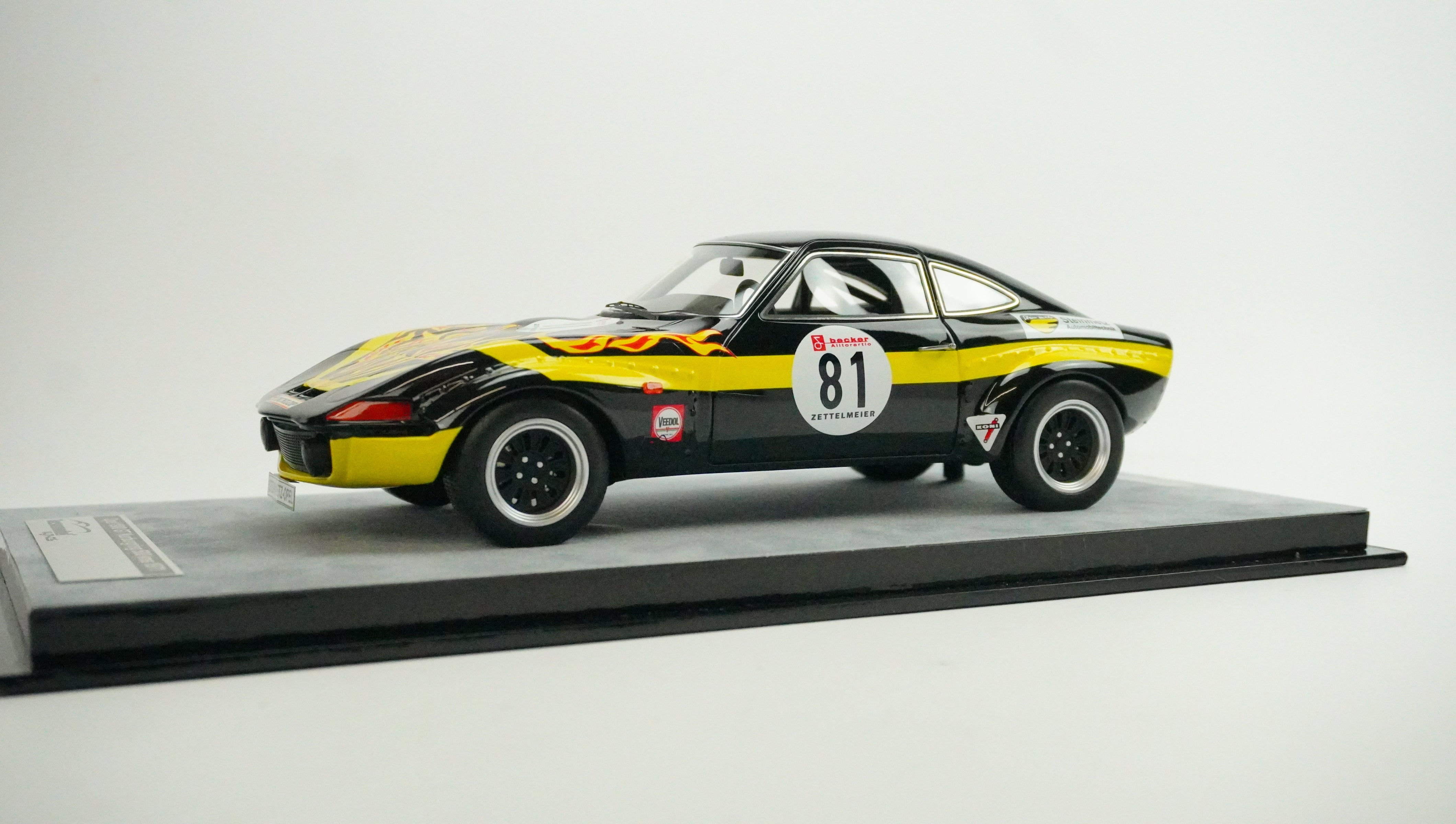 Opel GT 1900 Racing No.81 Limited (without box) 1971 1:18