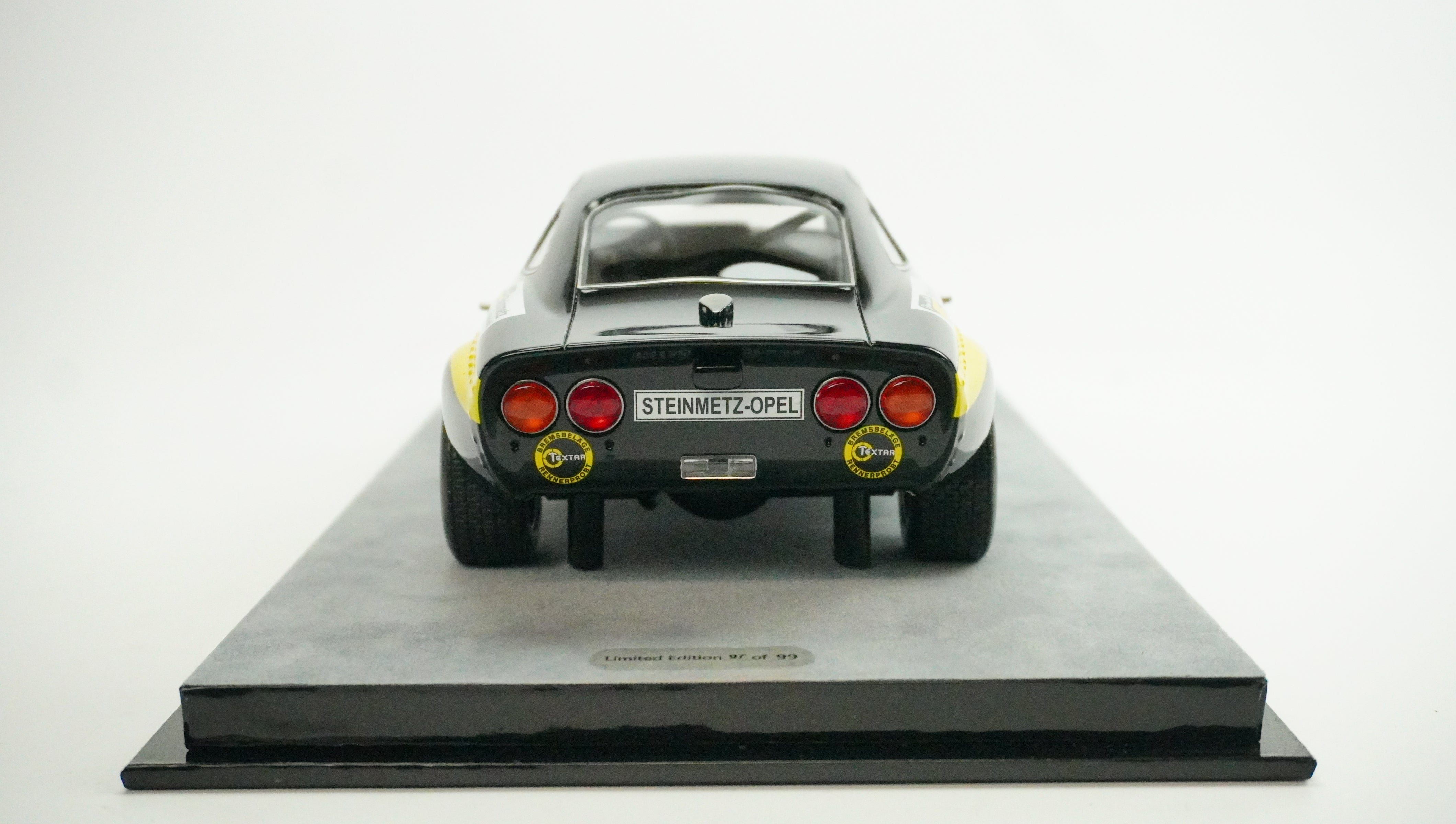 Opel GT 1900 Racing No.81 Limited (without box) 1971 1:18