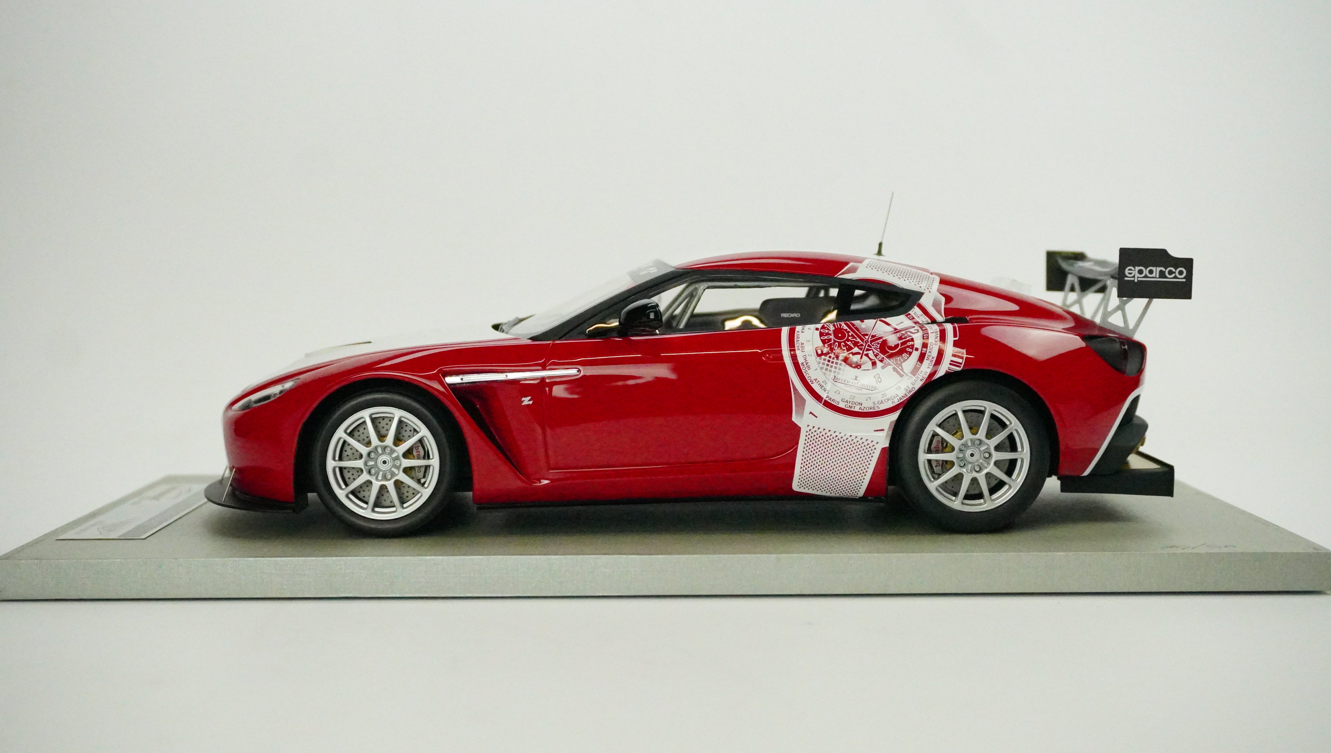 Aston Martin V12 Zagato Limited (without box) 2012 1:18