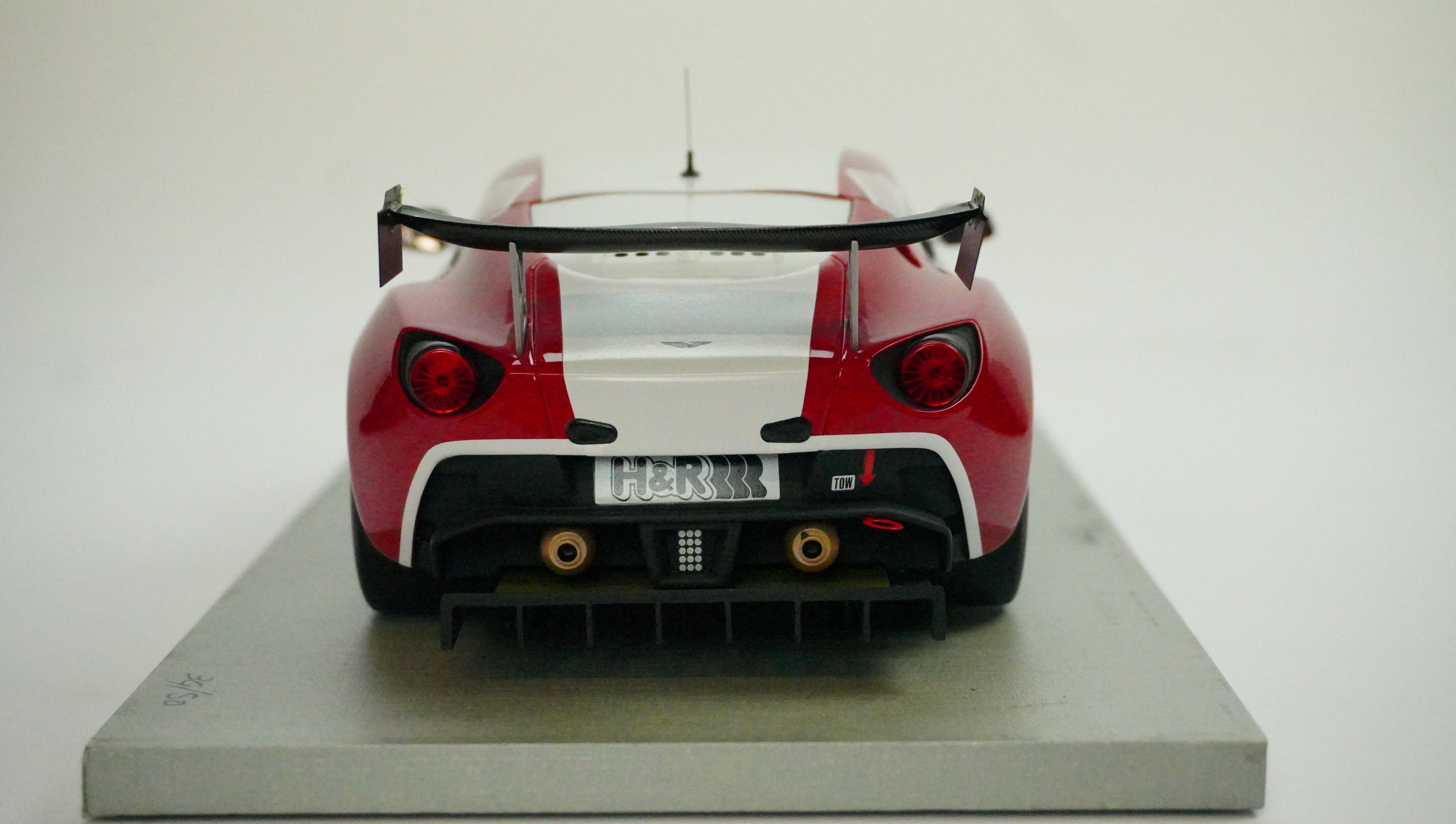 Aston Martin V12 Zagato Limited (without box) 2012 1:18