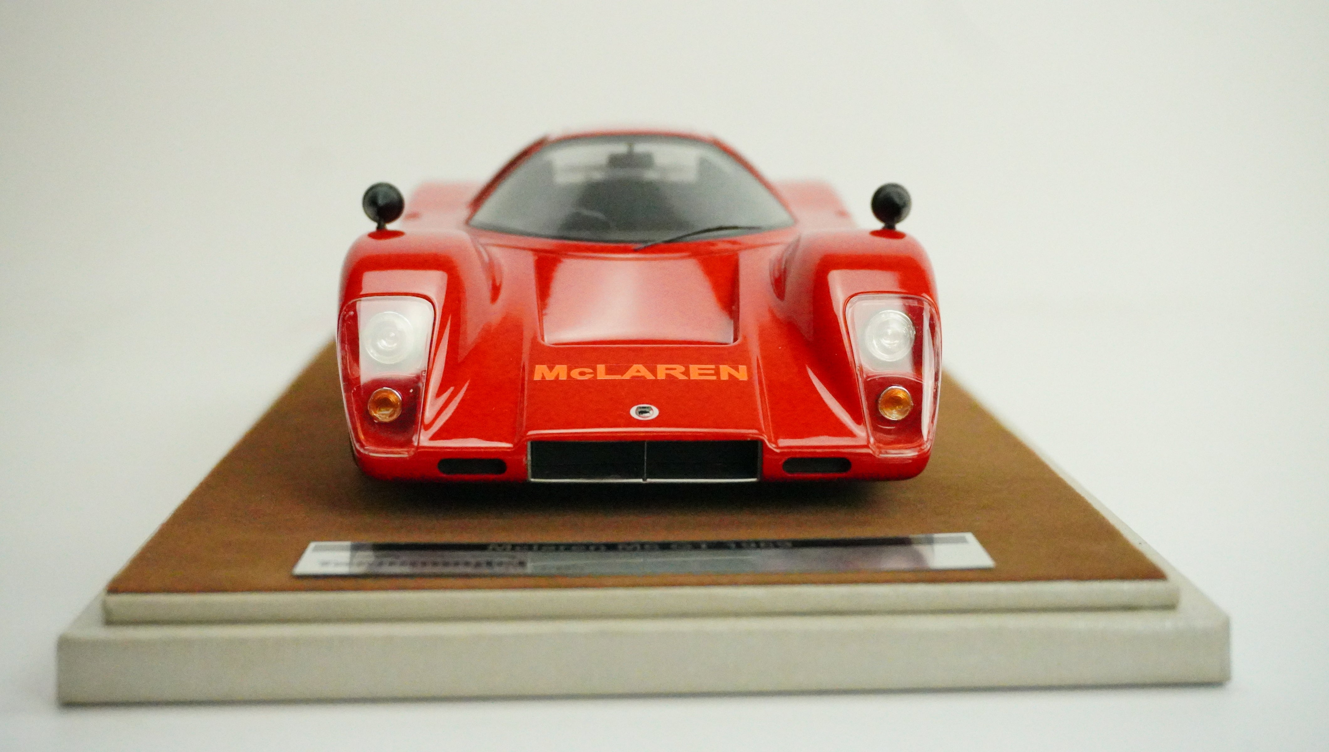 McLaren M6 GT Limited (No Box) 1969 1:18